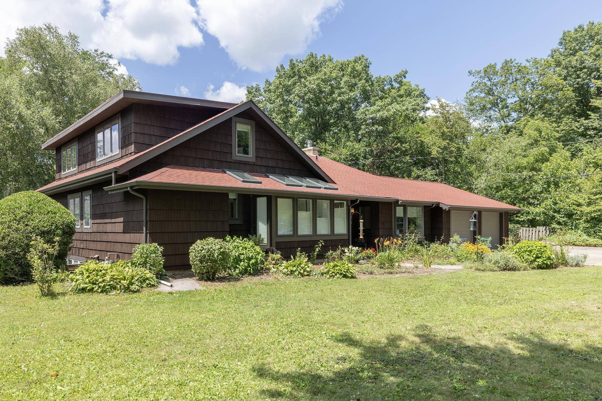 109 Carter RD, Goshen, IN 46526