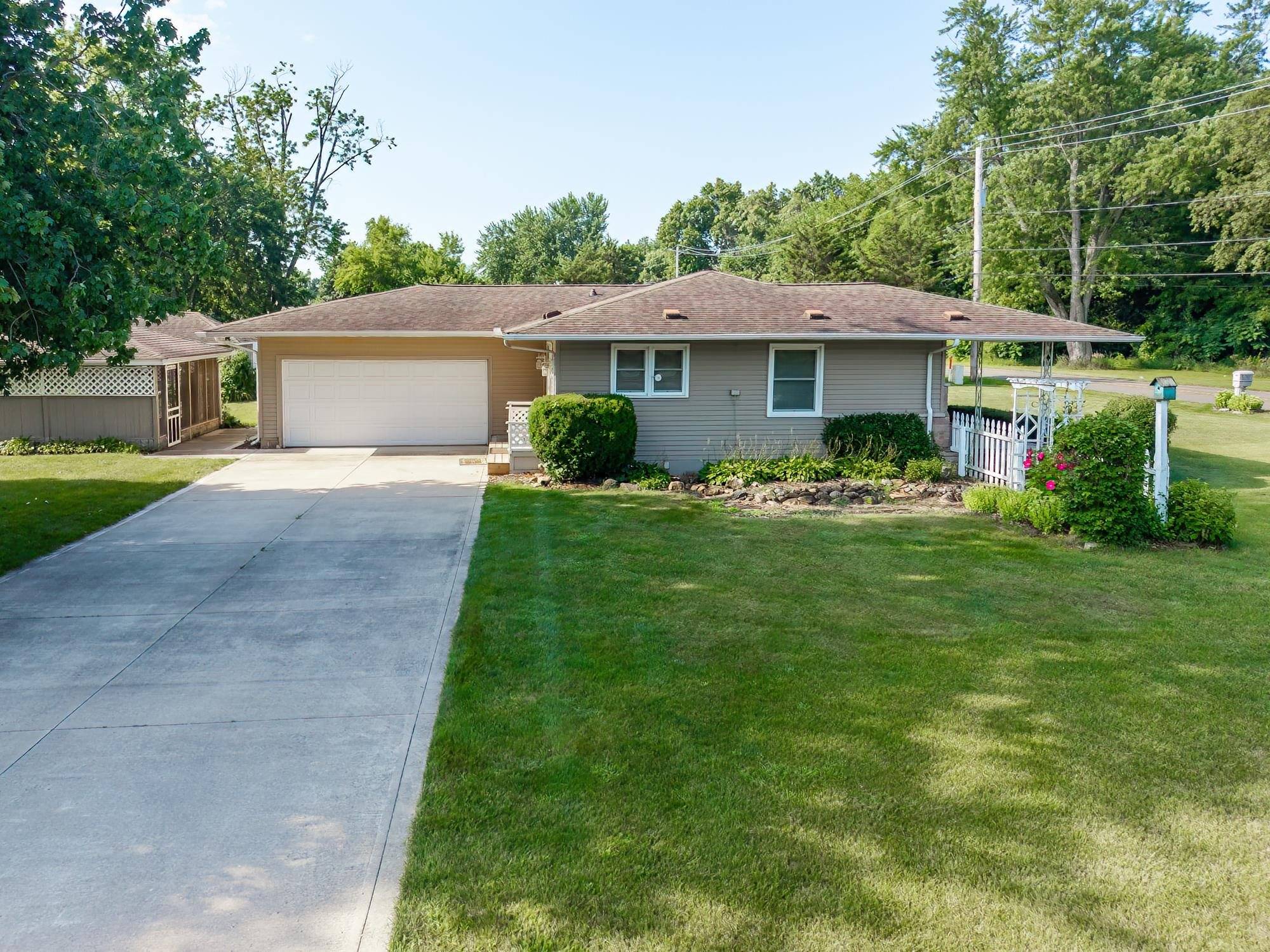 56314 County Road 1 ***, Elkhart, IN 46516-1023