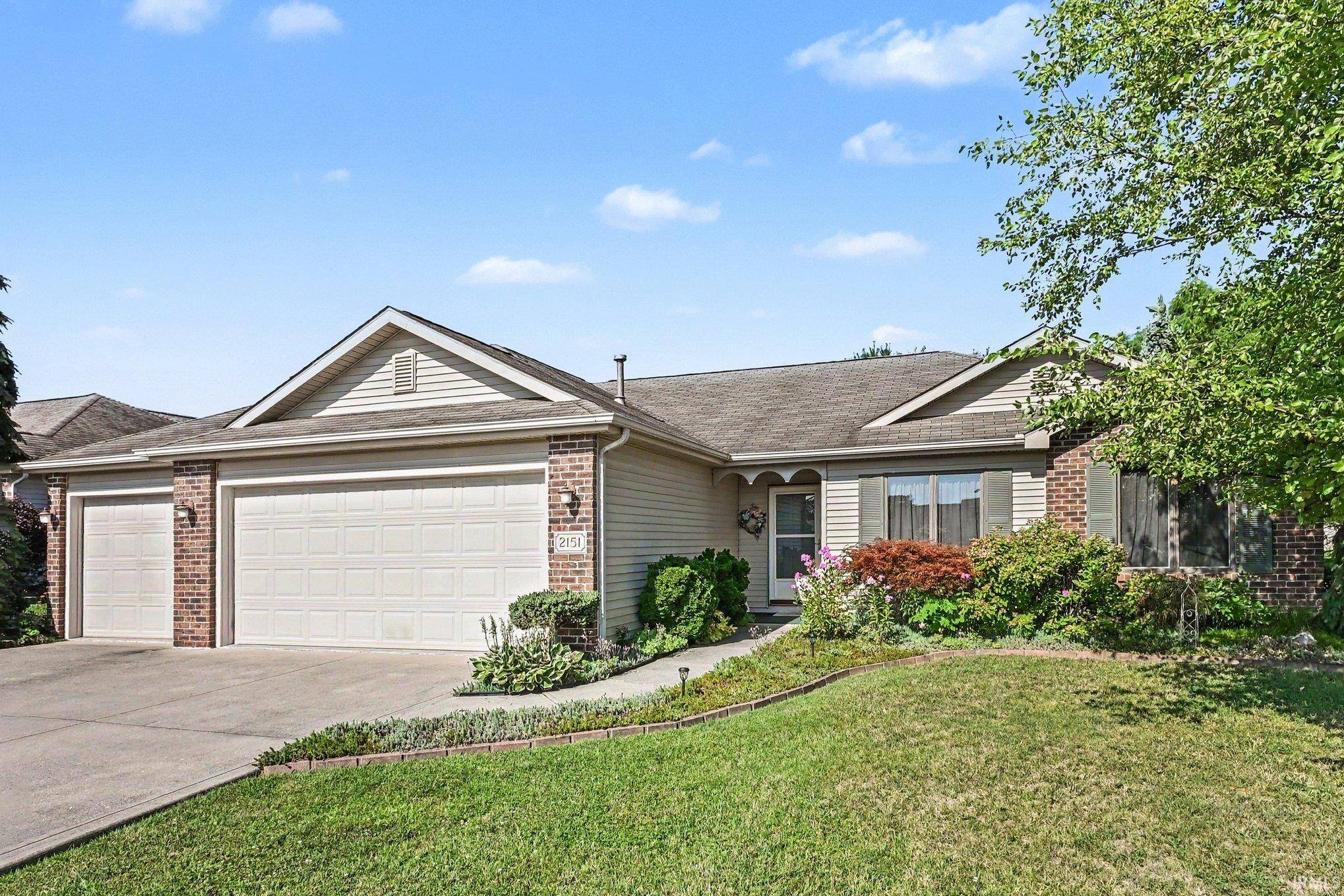 2151 Highlander DR, Warsaw, IN 46580