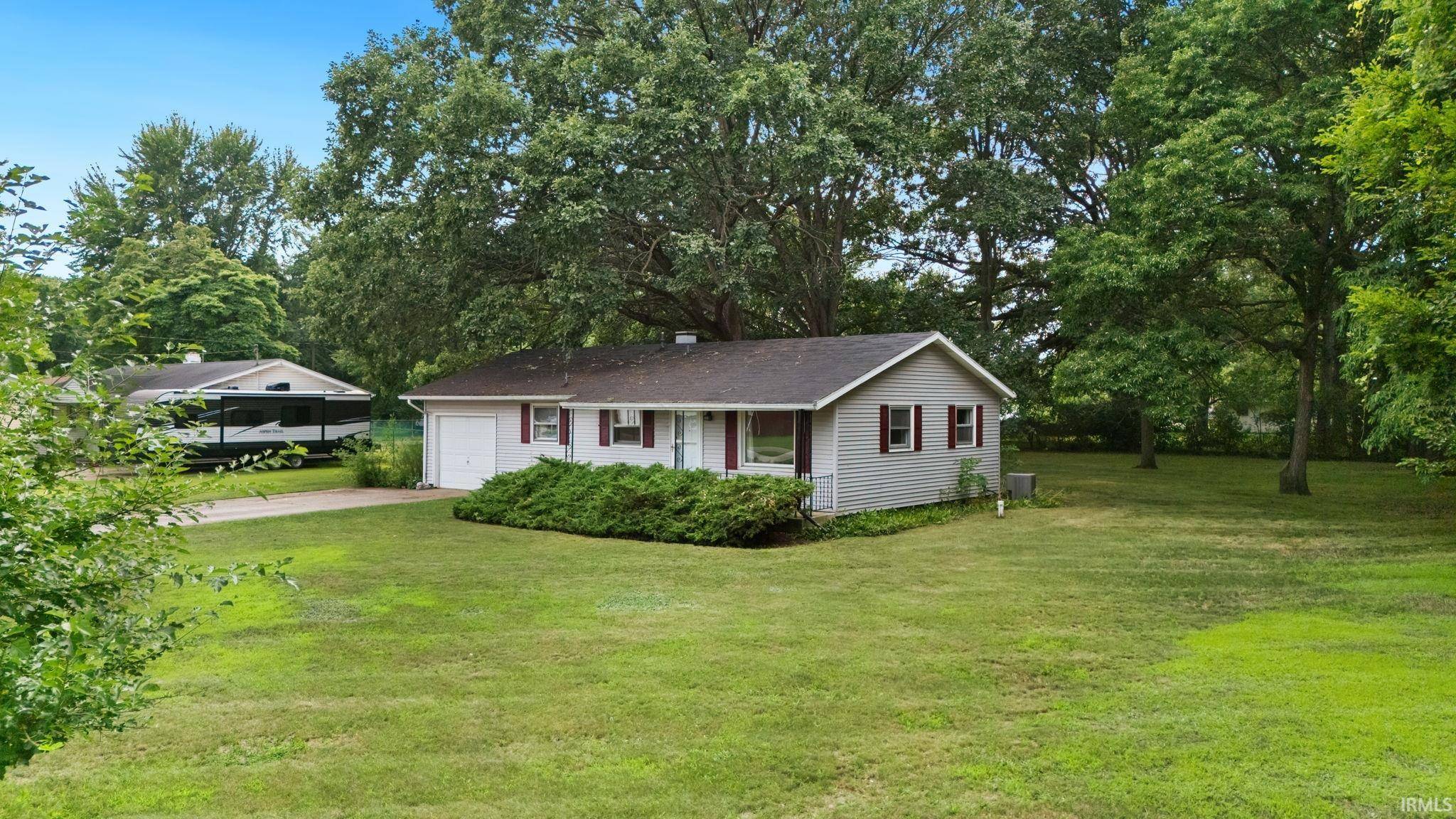 545 Jay Dee ST, Elkhart, IN 46514