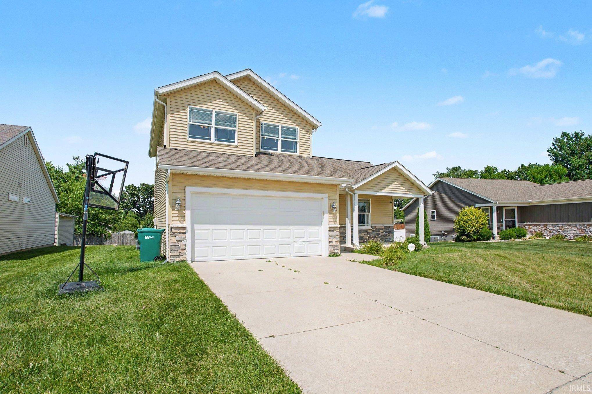 1524 Tall Grass Prairie DR, Mishawaka, IN 46544