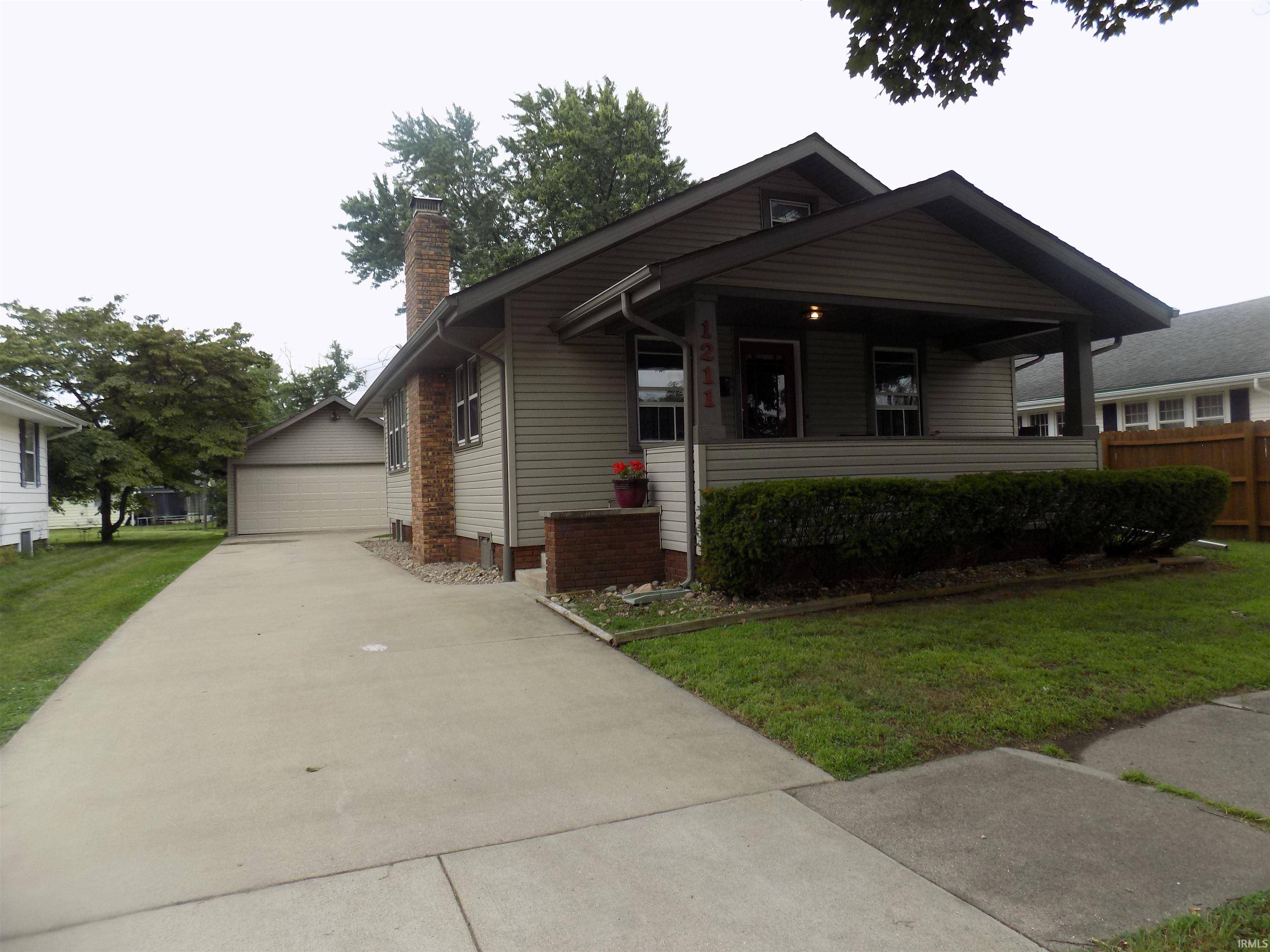 1211 Bower ST, Elkhart, IN 46514