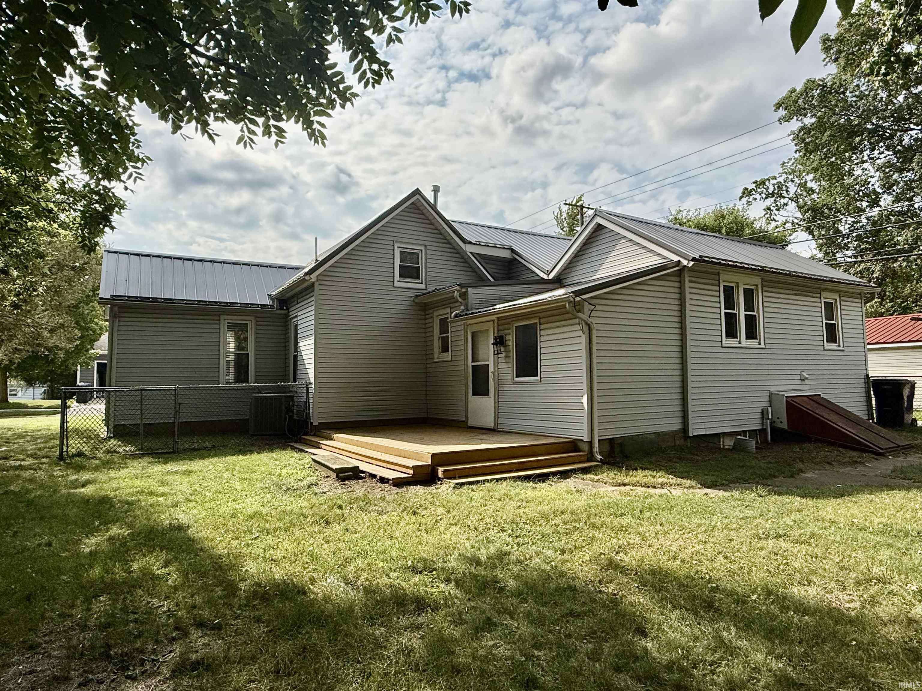 117 S Sherman ST, Warsaw, IN 46580
