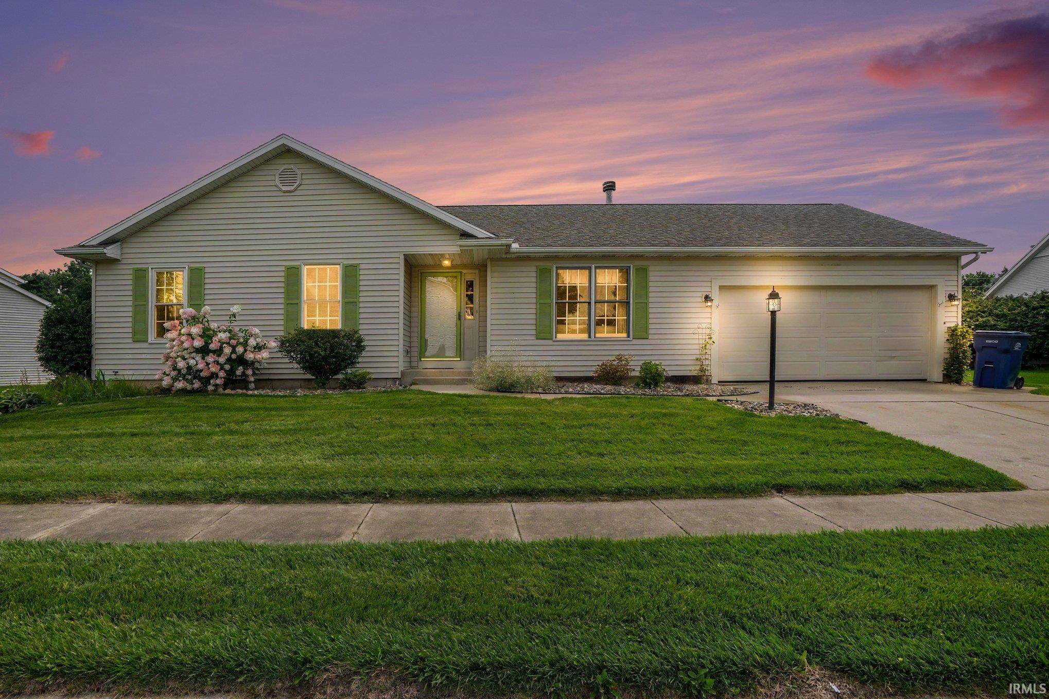 52172 Windermere DR, Granger, IN 46530-8265