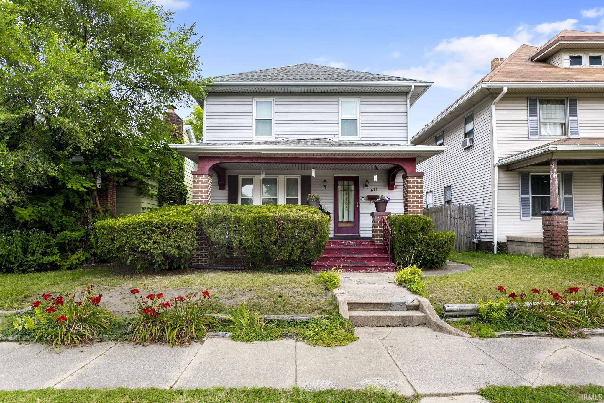 1635 Longley AVE, South Bend, IN 46628