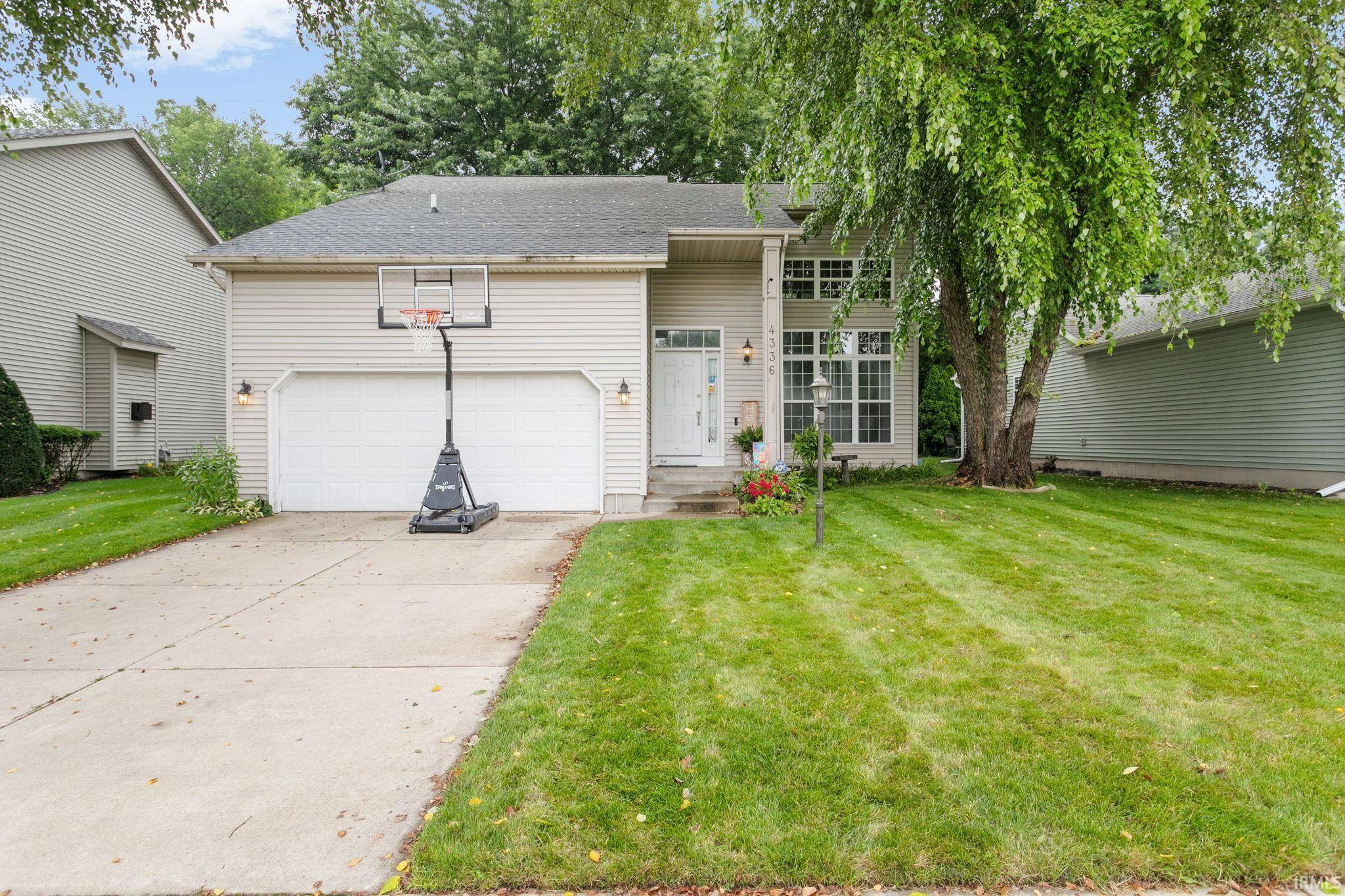 4336 Field Gate Drive E ***, South Bend, IN 46628