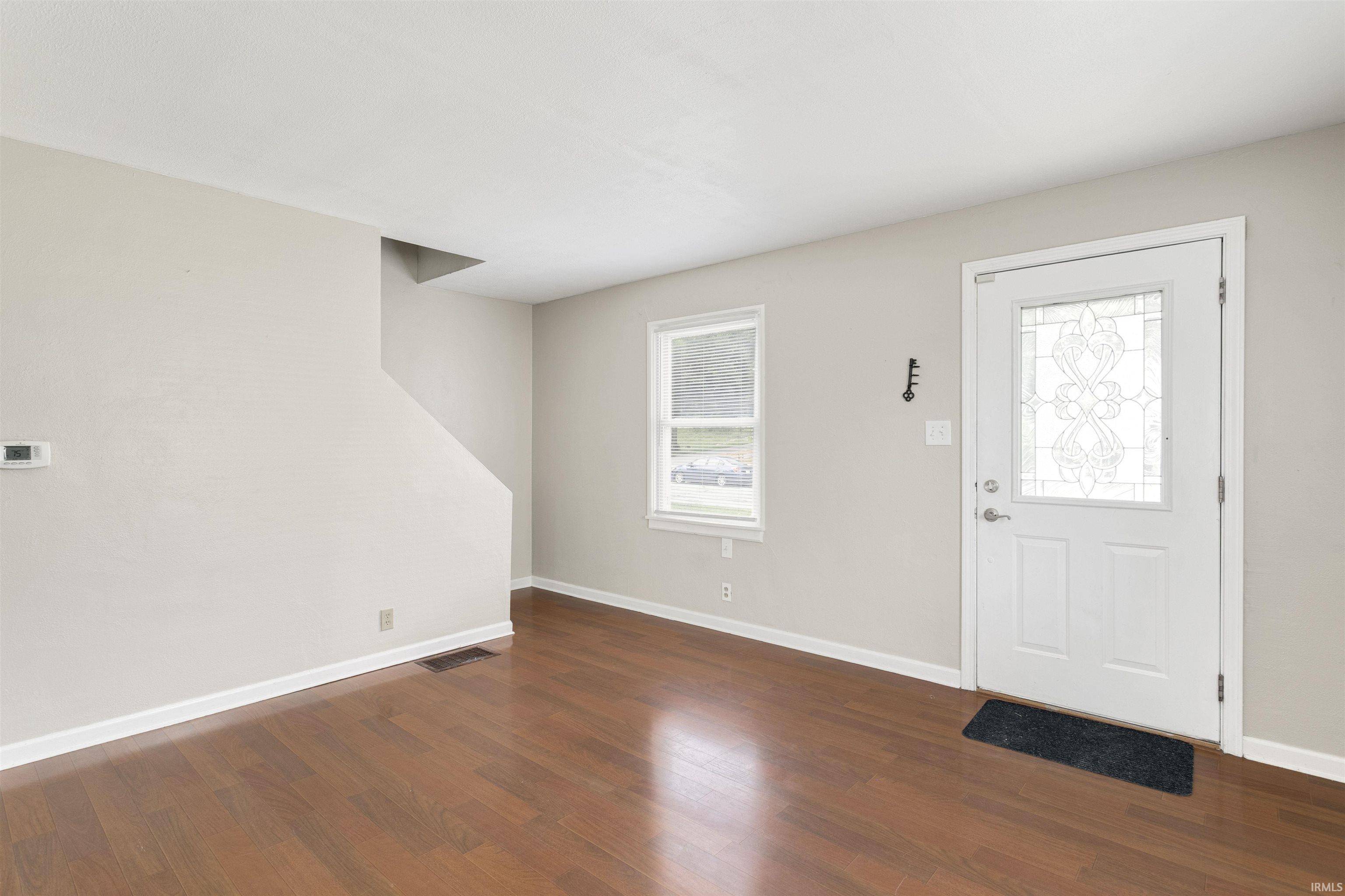 1238 Academy PL, South Bend, IN 46616-1932