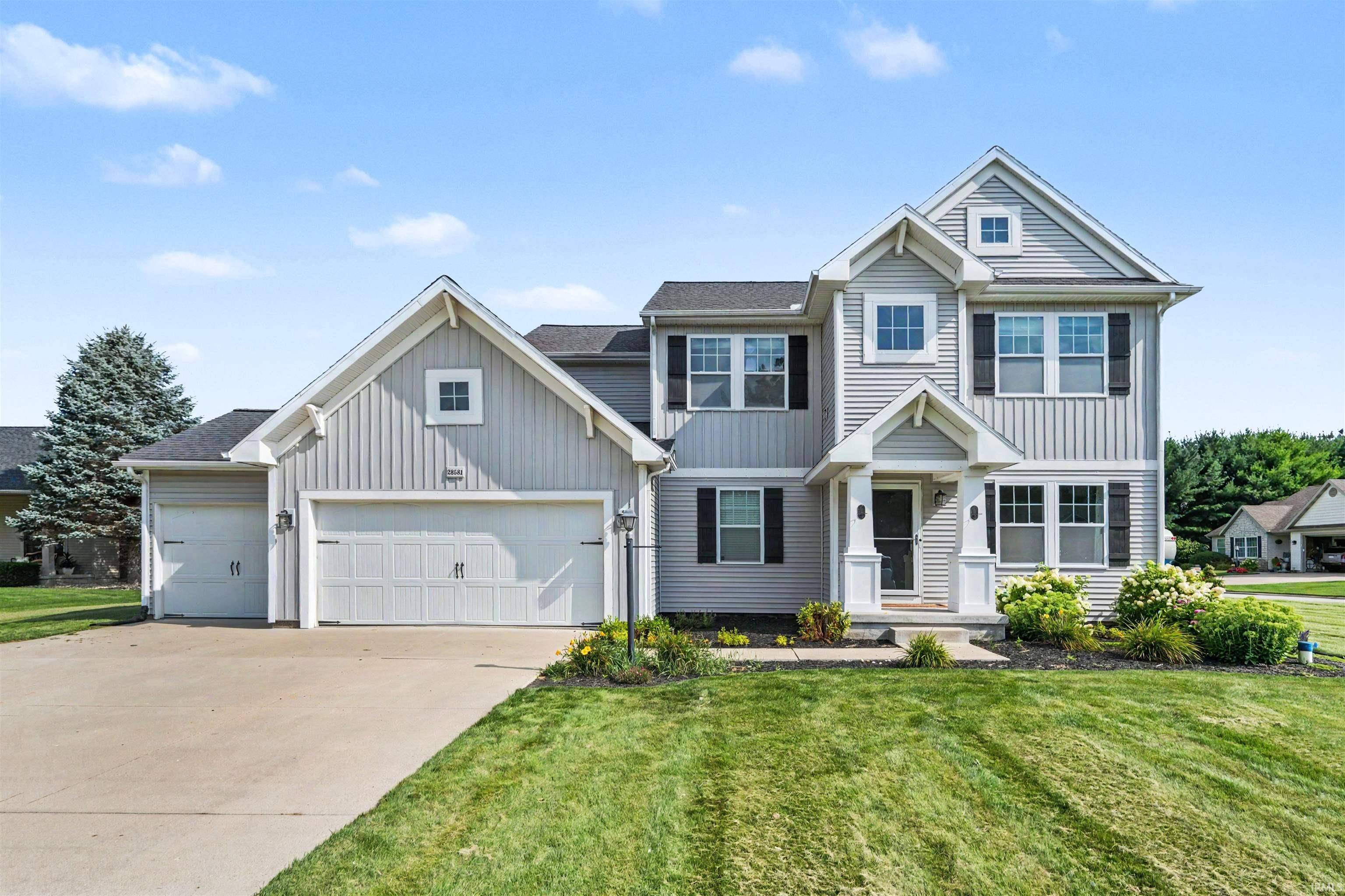 28581 Twain DR, Elkhart, IN 46514