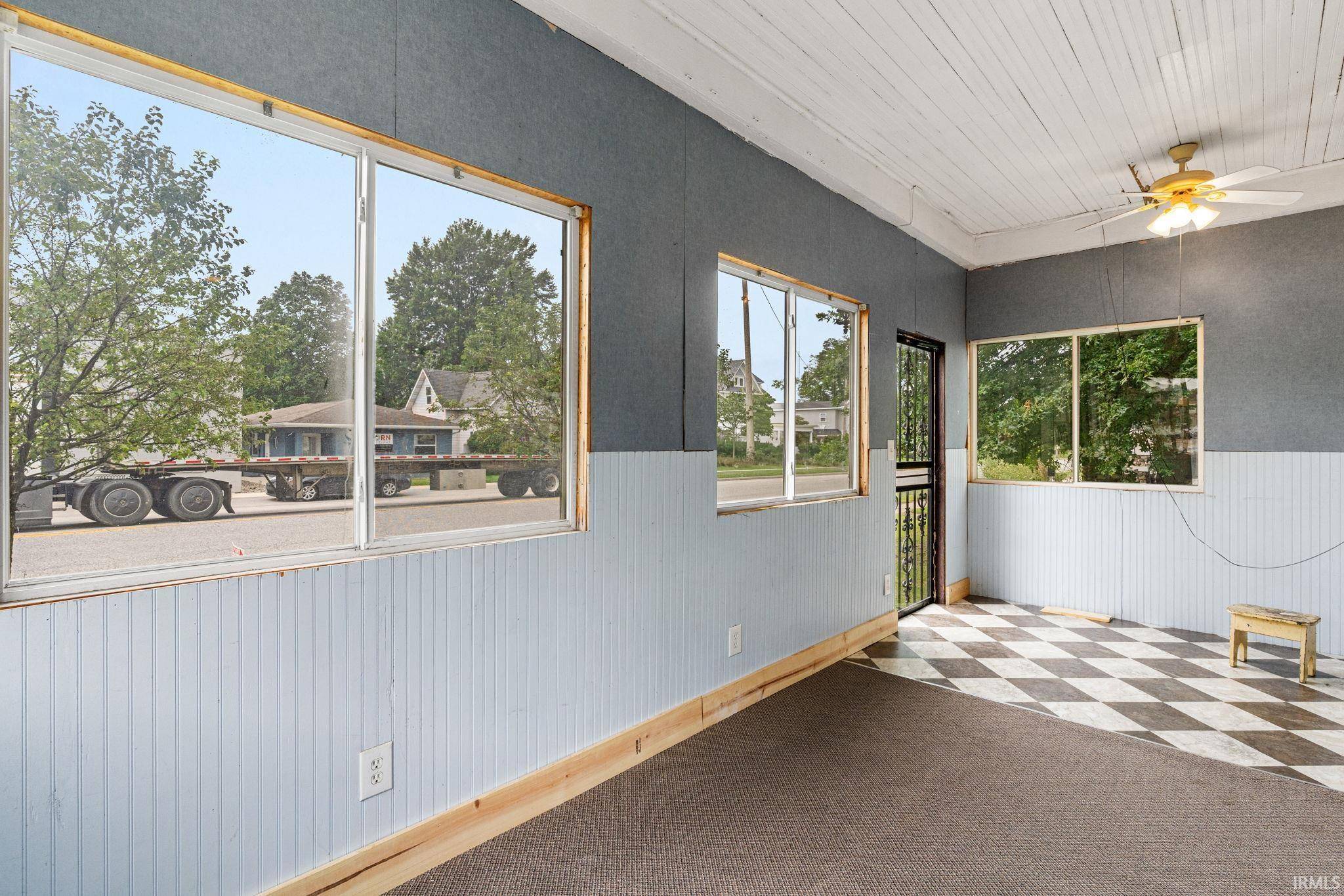 507 Roosevelt RD, Walkerton, IN 46574