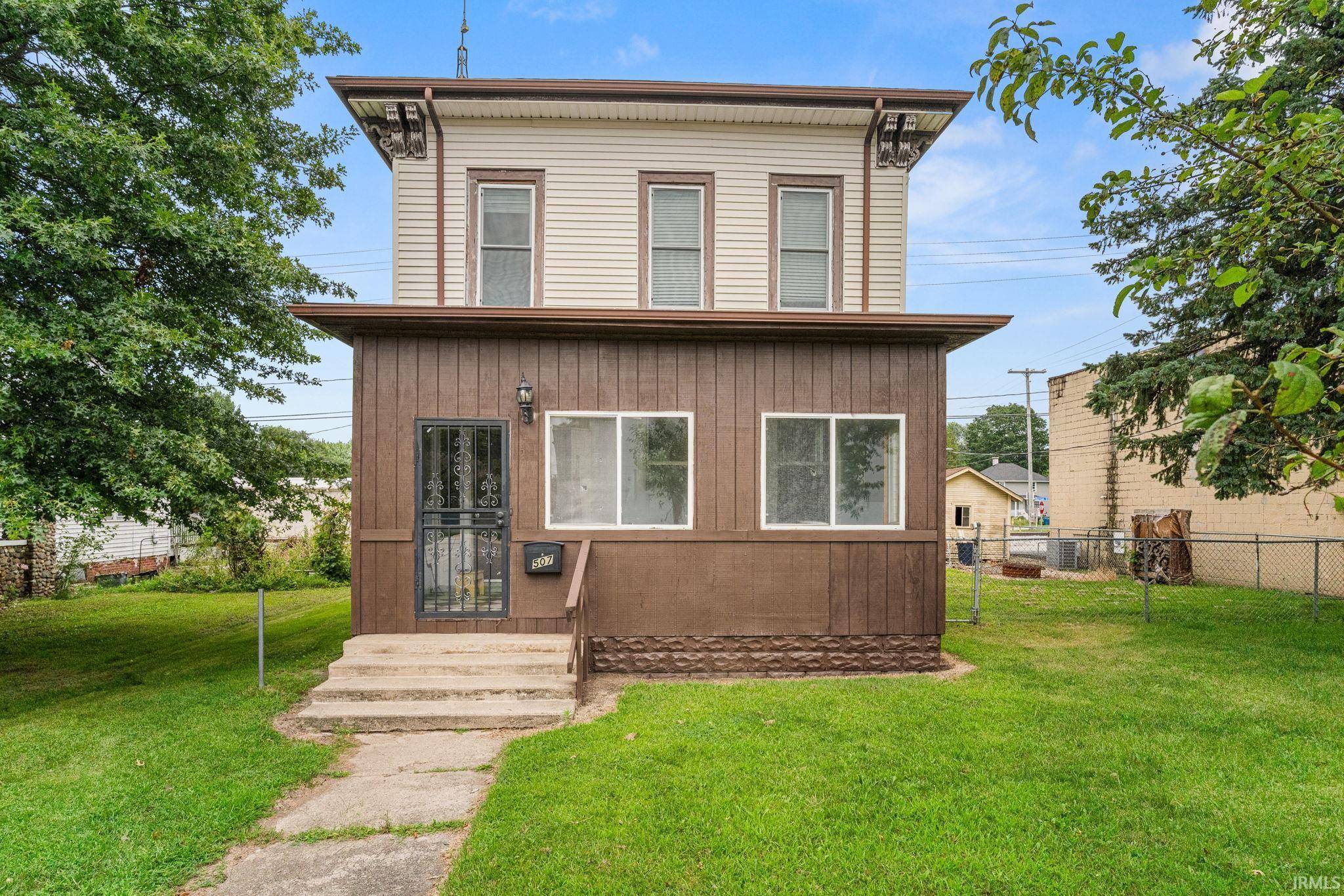 507 Roosevelt RD, Walkerton, IN 46574