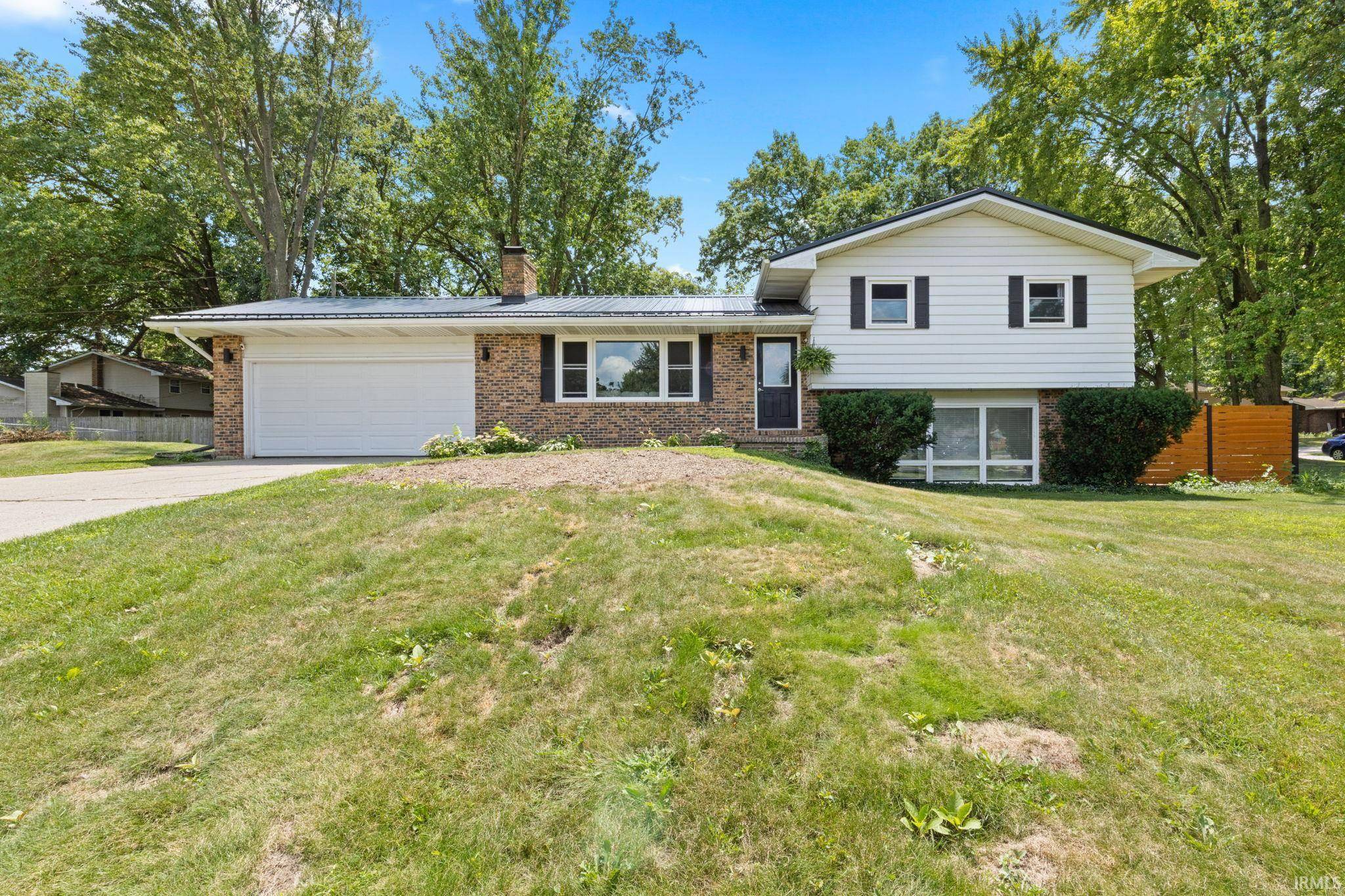 23674 Broadway BLVD, Elkhart, IN 46516-6225