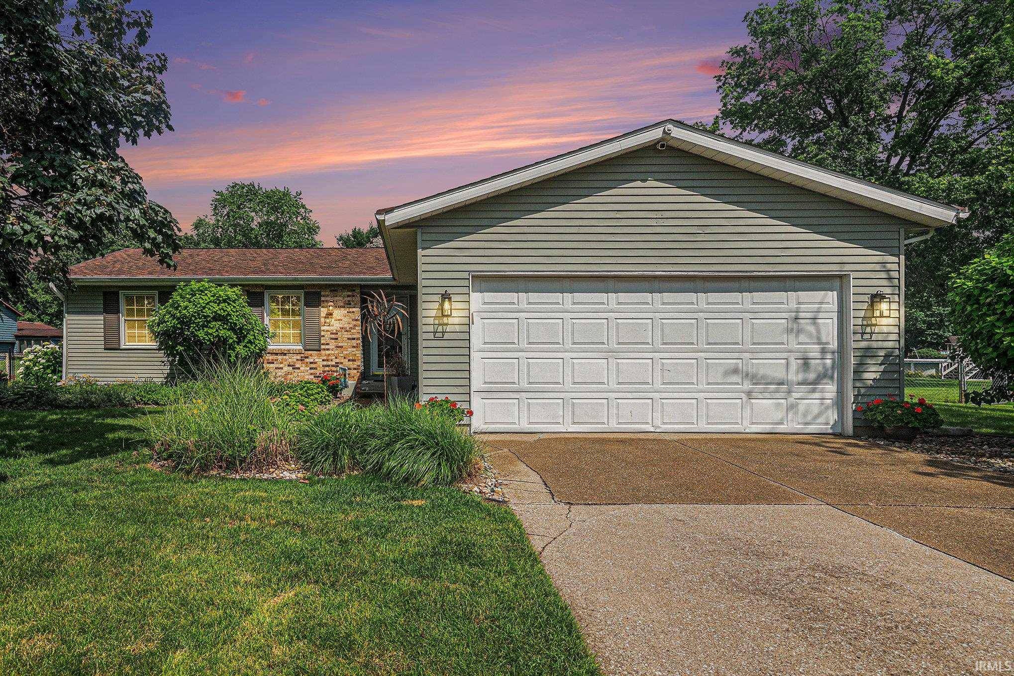 53840 Kershner LN, Elkhart, IN 46514