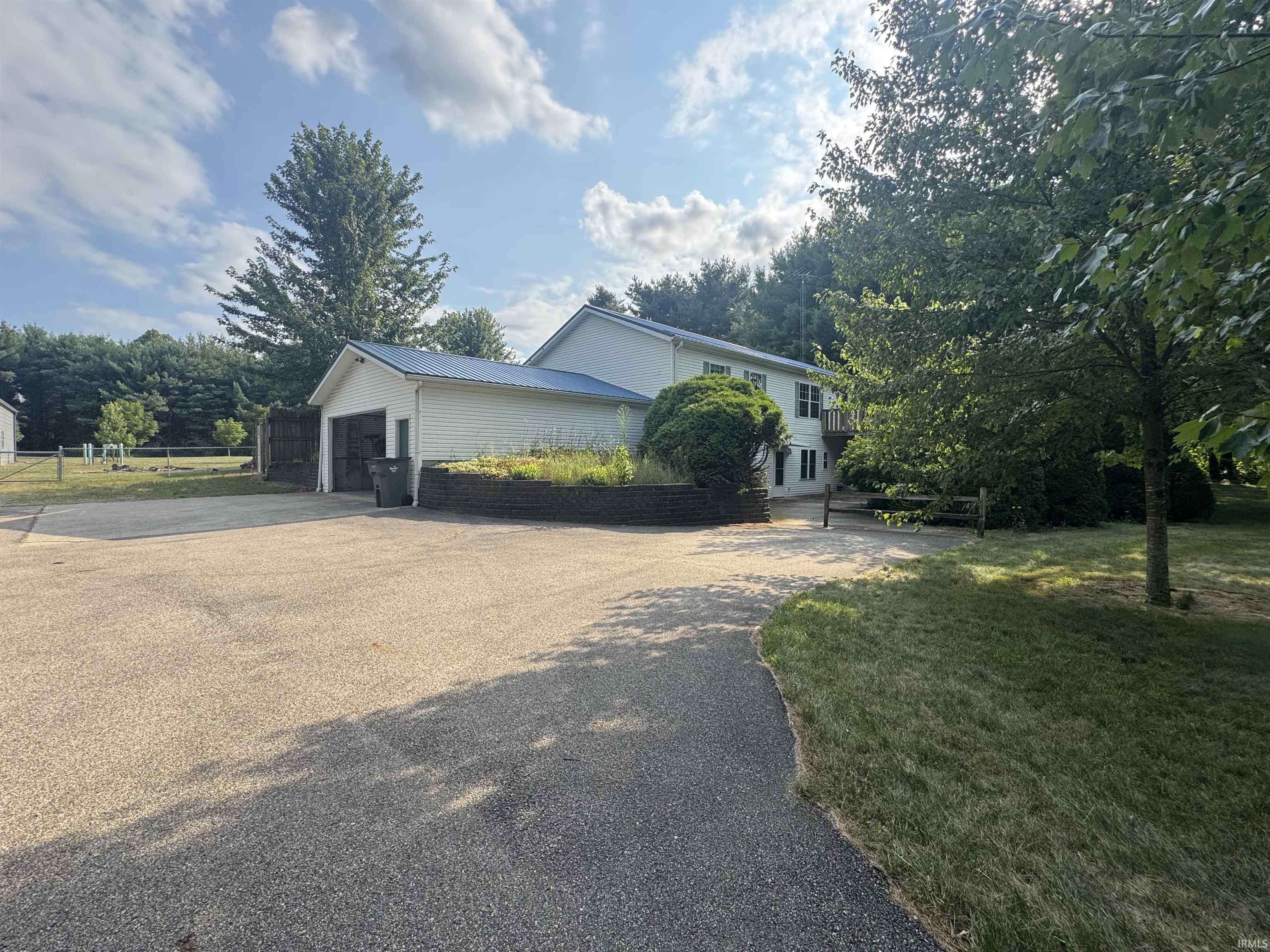 15066 State Road 120 ***, Bristol, IN 46507