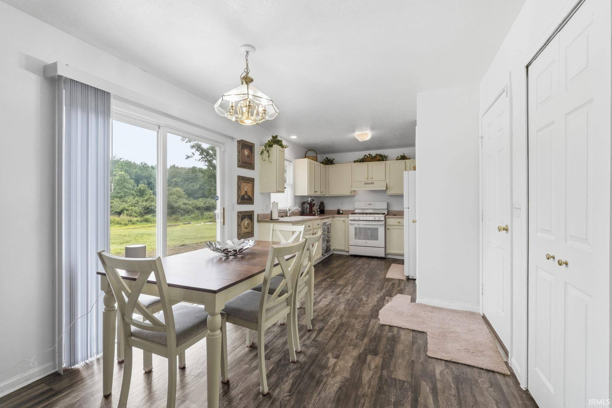 26642 Sturdy Oak DR, Elkhart, IN 46514