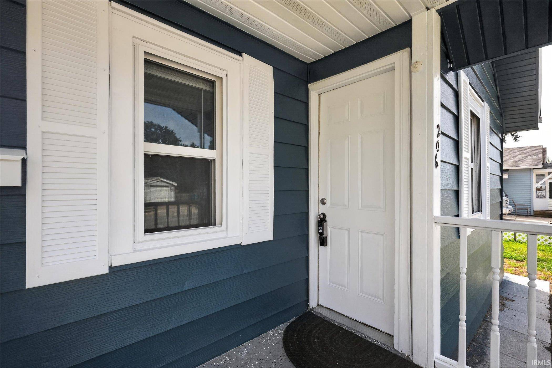 206 Helen AVE, Mishawaka, IN 46544-3137