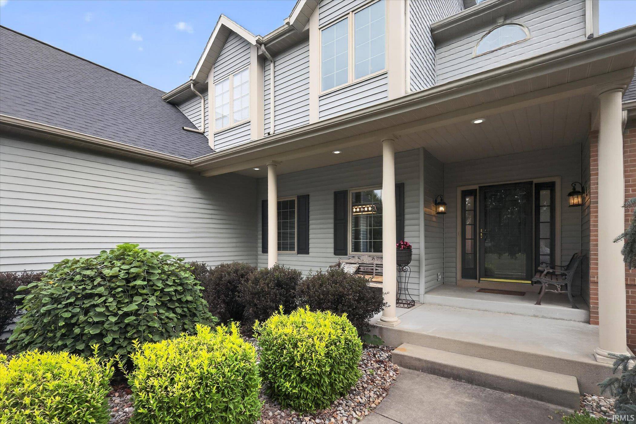 50676 Lakeside DR, Granger, IN 46530-4931