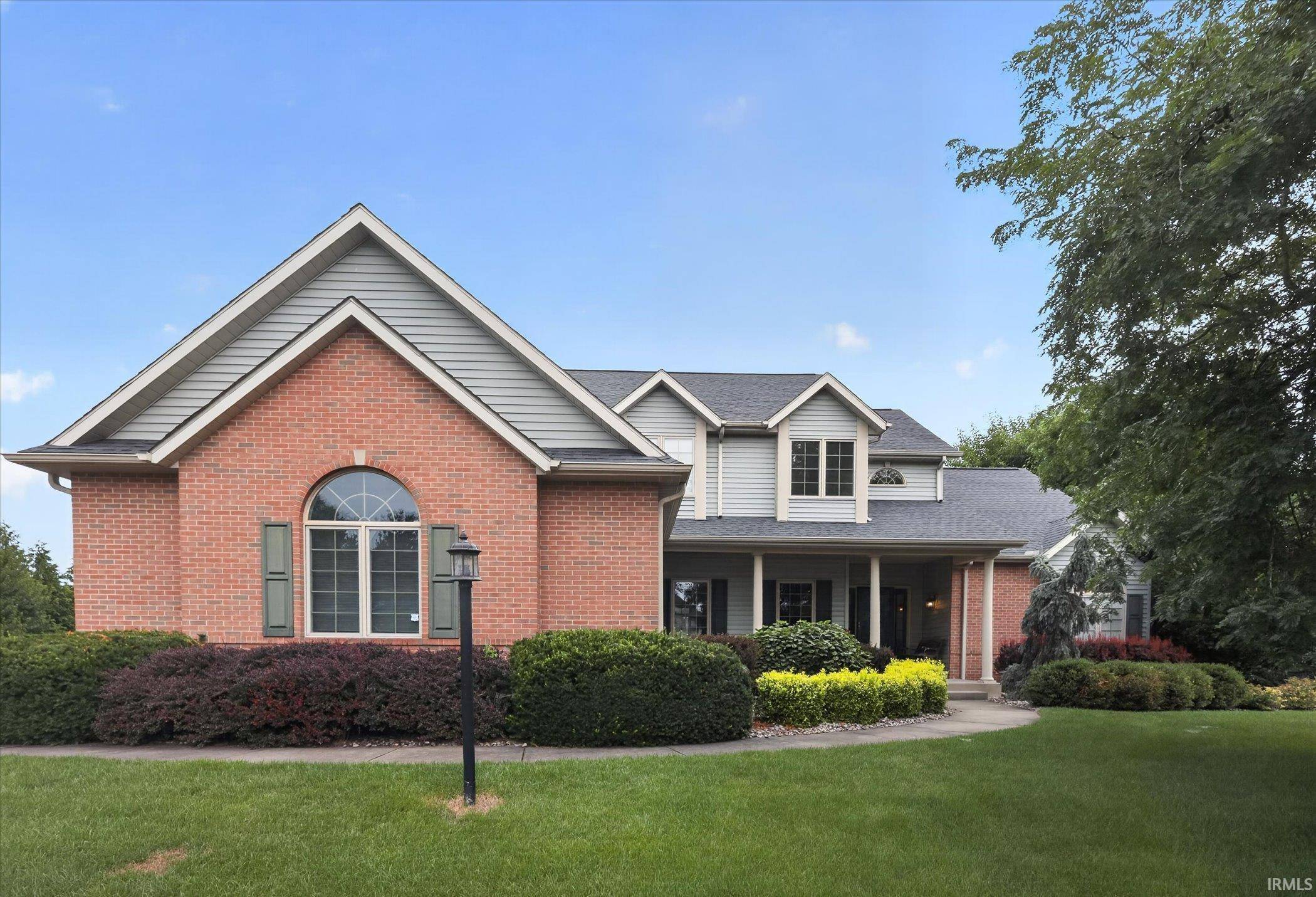 50676 Lakeside DR, Granger, IN 46530-4931