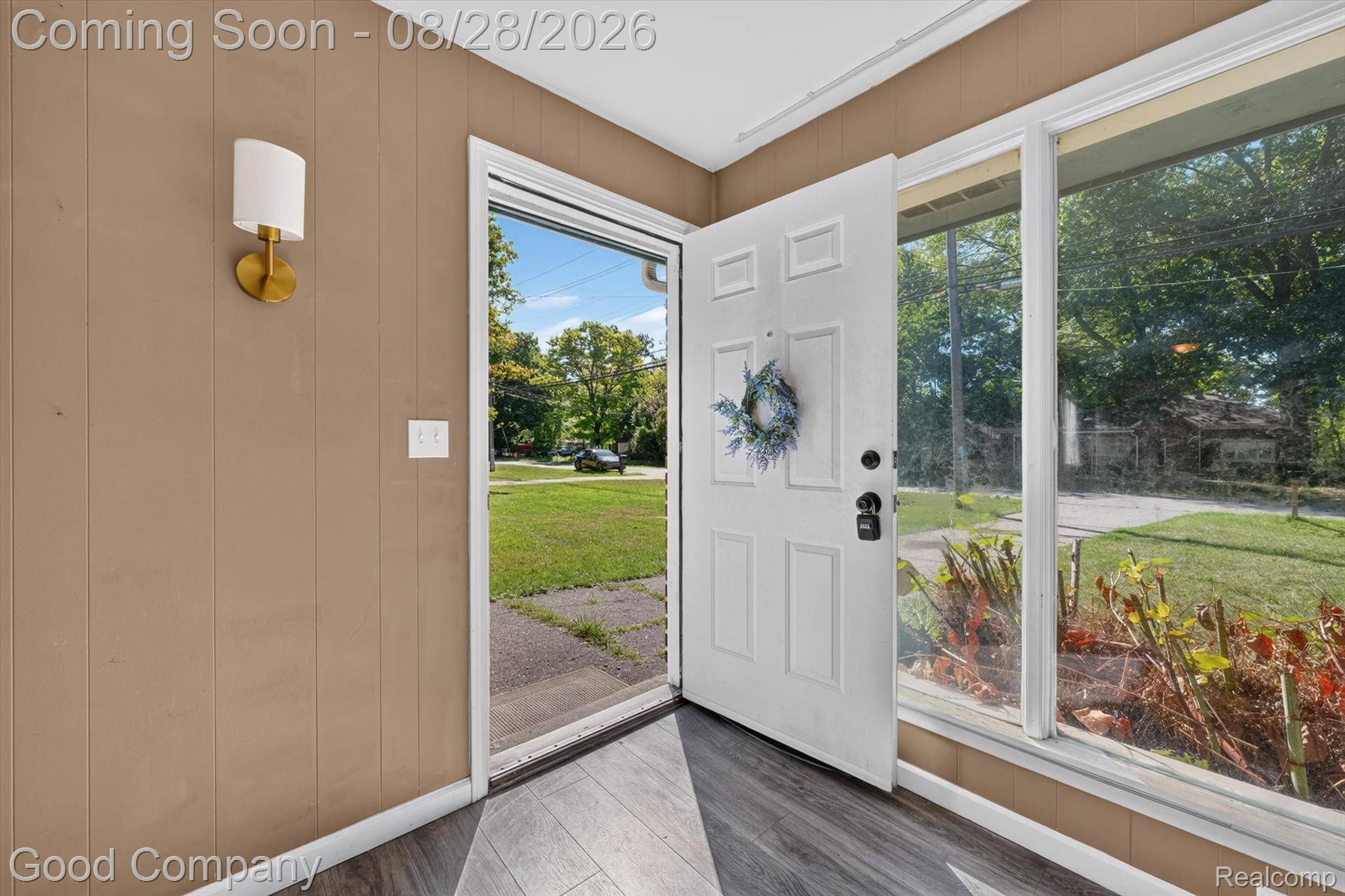 21004 Westover AVE, Southfield, MI 48075