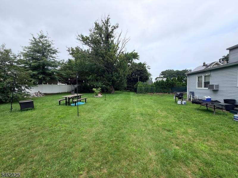 25 Lyall Rd, Clifton City, NJ 07012