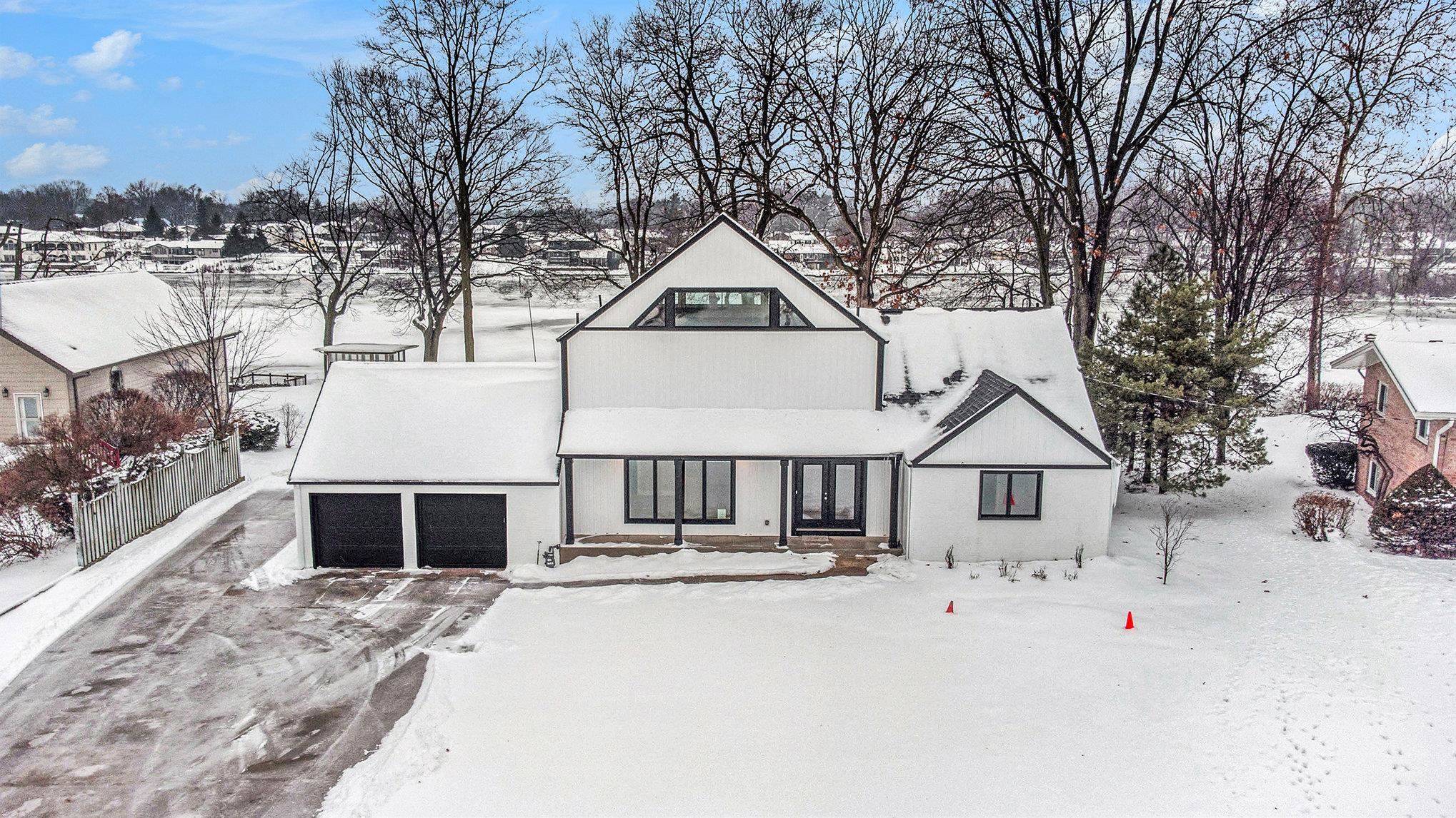 55981 Riverdale DR, Elkhart, IN 46514-1153