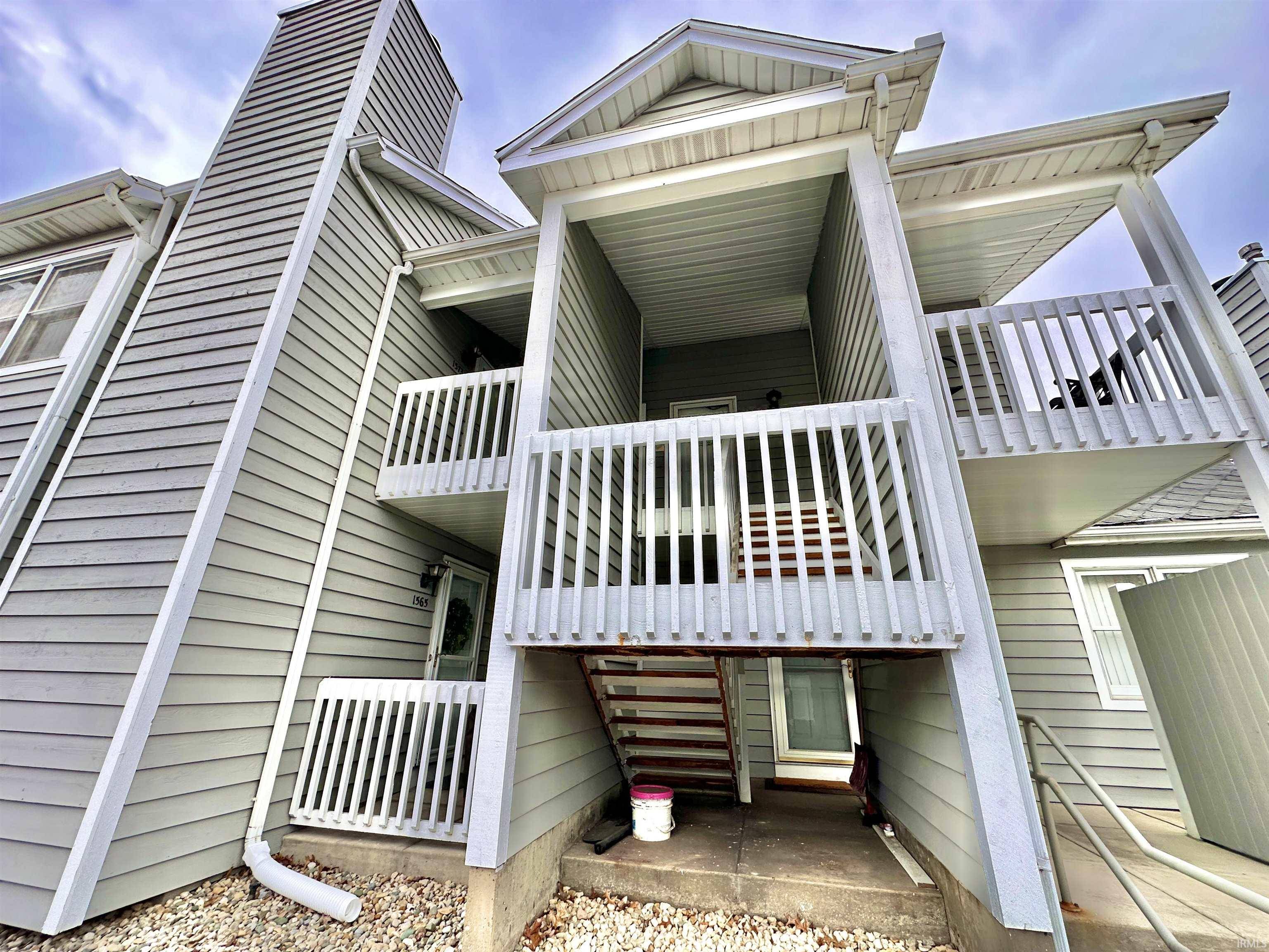 1565 N Oakhill DR #P3, South Bend, IN 46637-5682