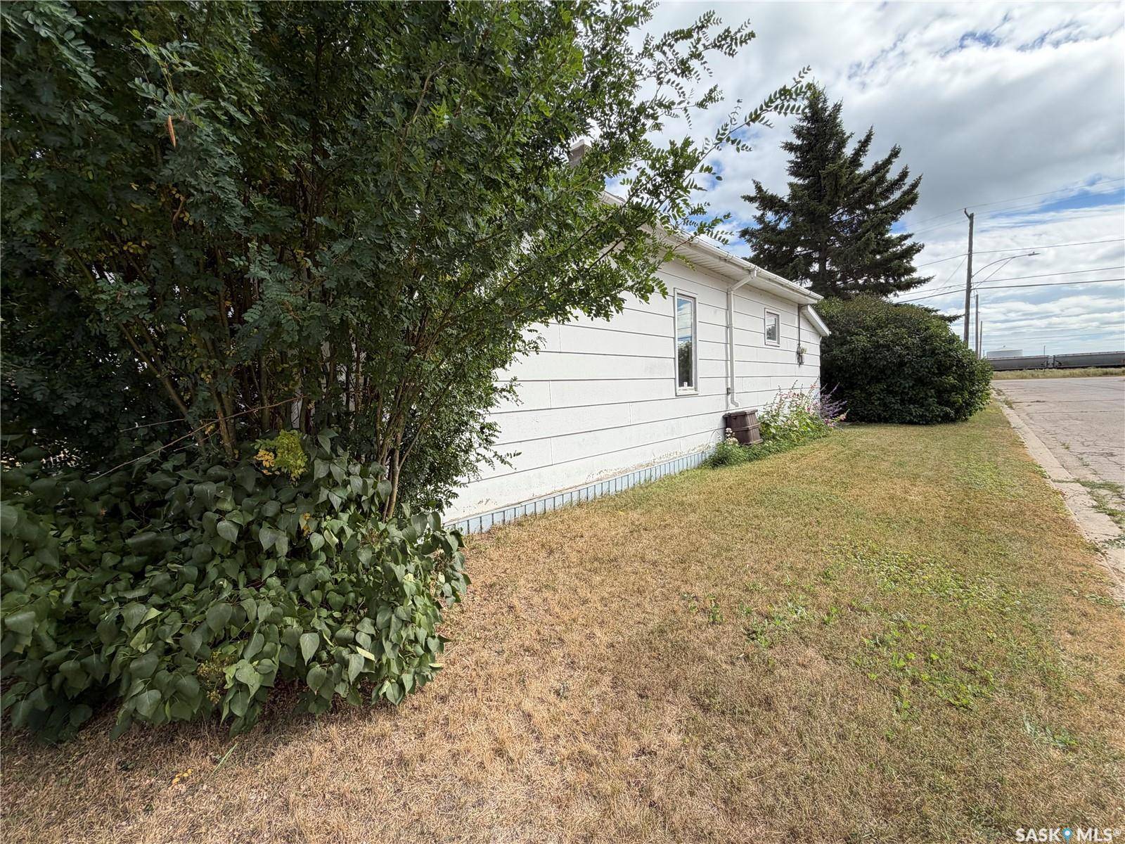 277 2nd AVENUE W, Melville, SK S0A 2P0