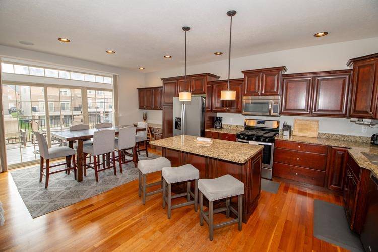 54670 Irish Crossings LN, South Bend, IN 46637