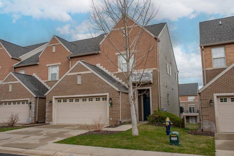 54670 Irish Crossings LN, South Bend, IN 46637