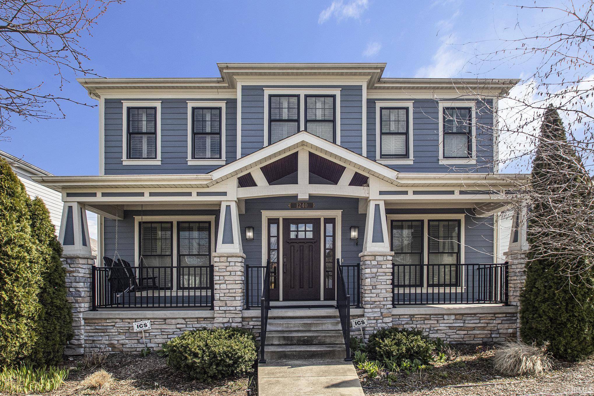 1240 Quigley PL, South Bend, IN 46617-4405