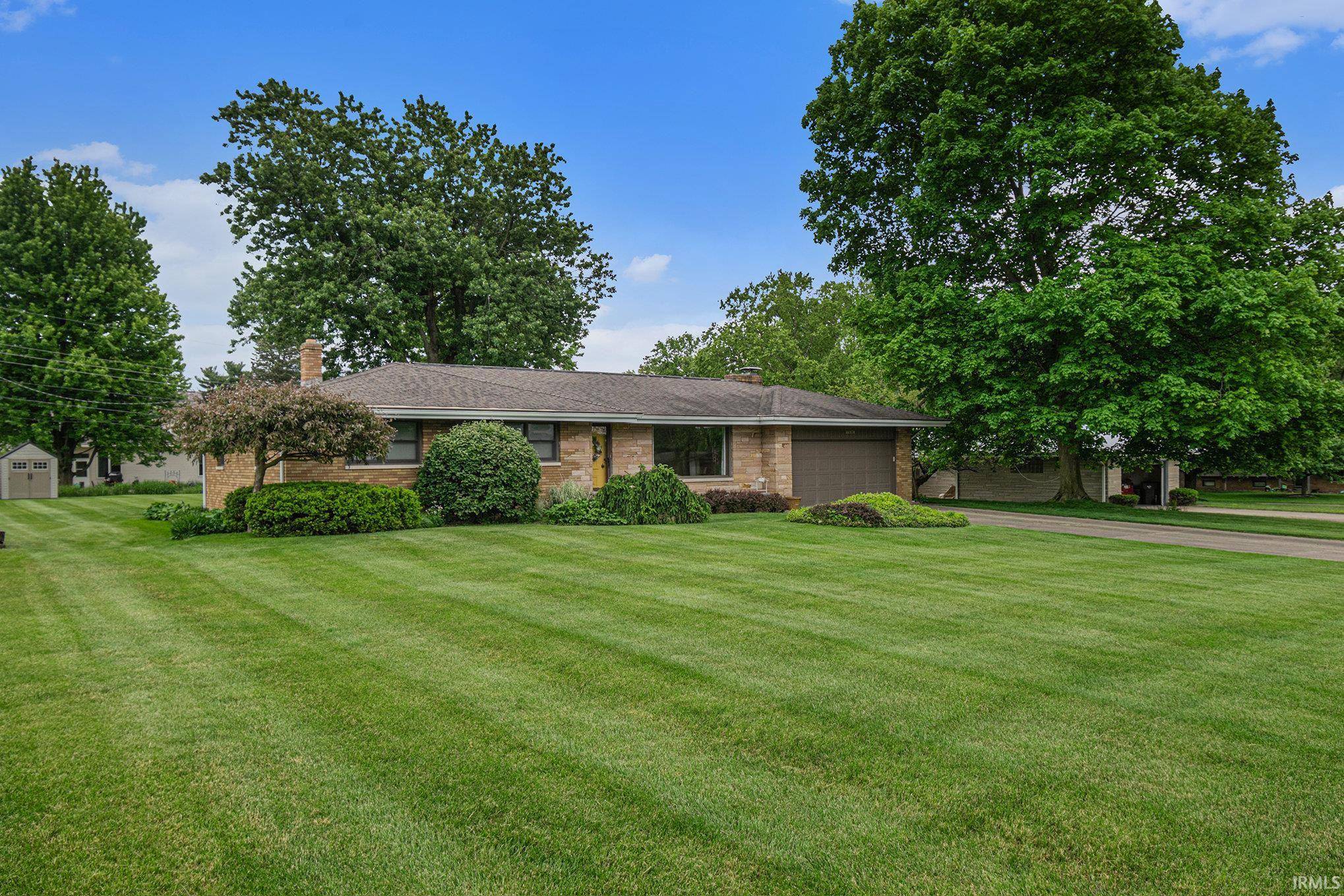 55970 Riverdale DR, Elkhart, IN 46514