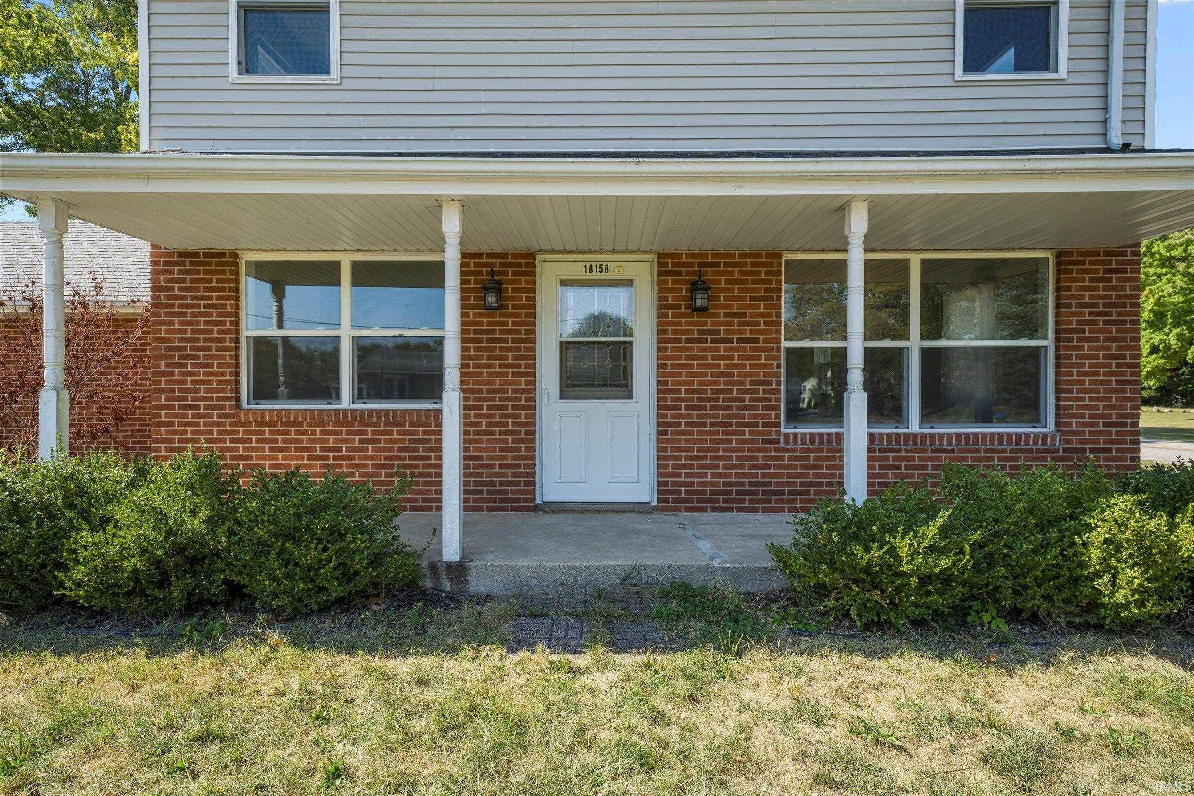 18158 Bulla RD, South Bend, IN 46637-5421