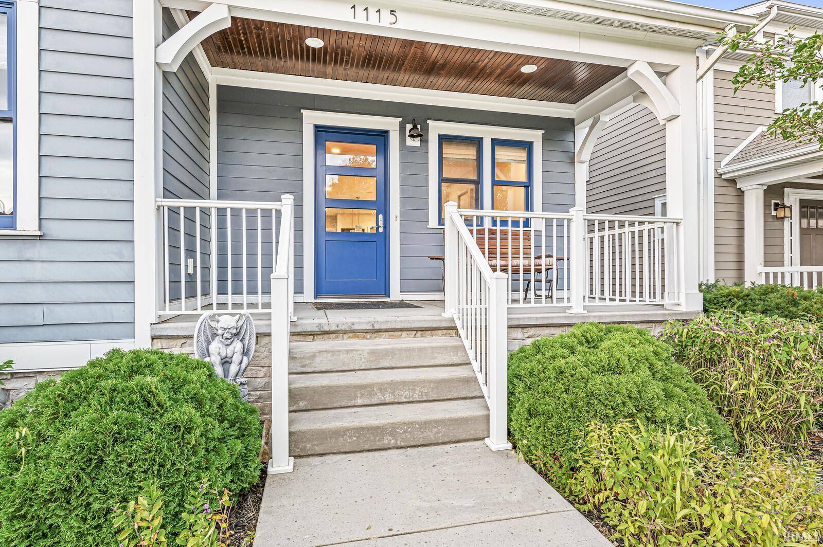 1115 BURNS ST, South Bend, IN 46617-4403