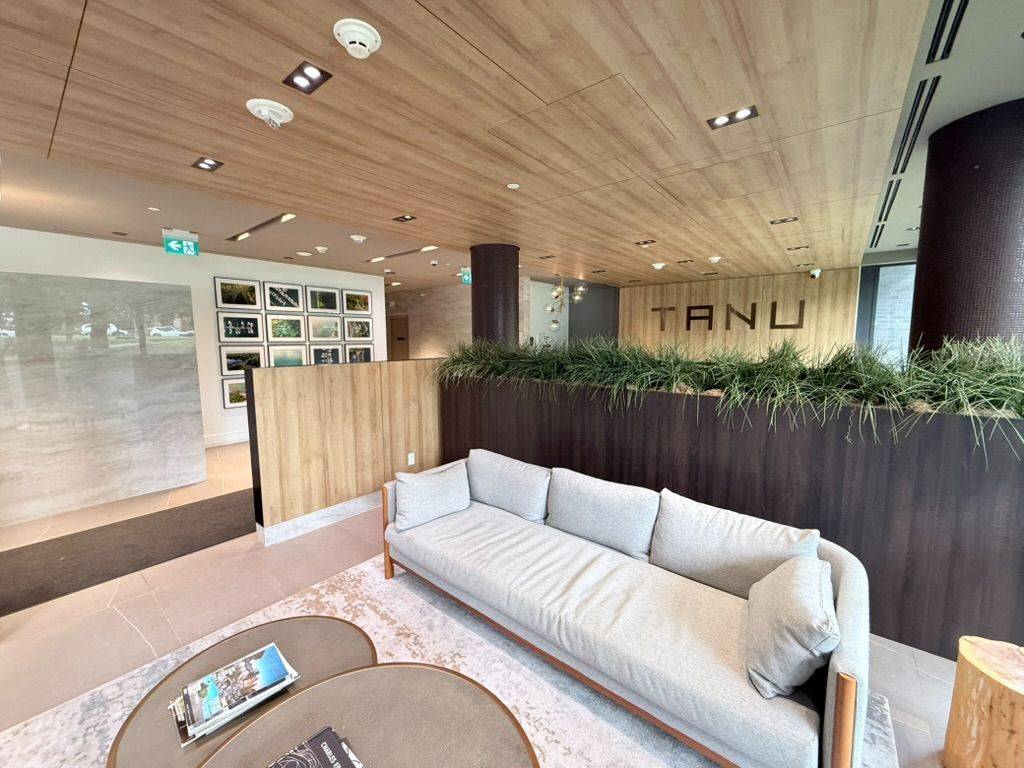 21 Park ST E #1507, Mississauga, ON L5G 0C2