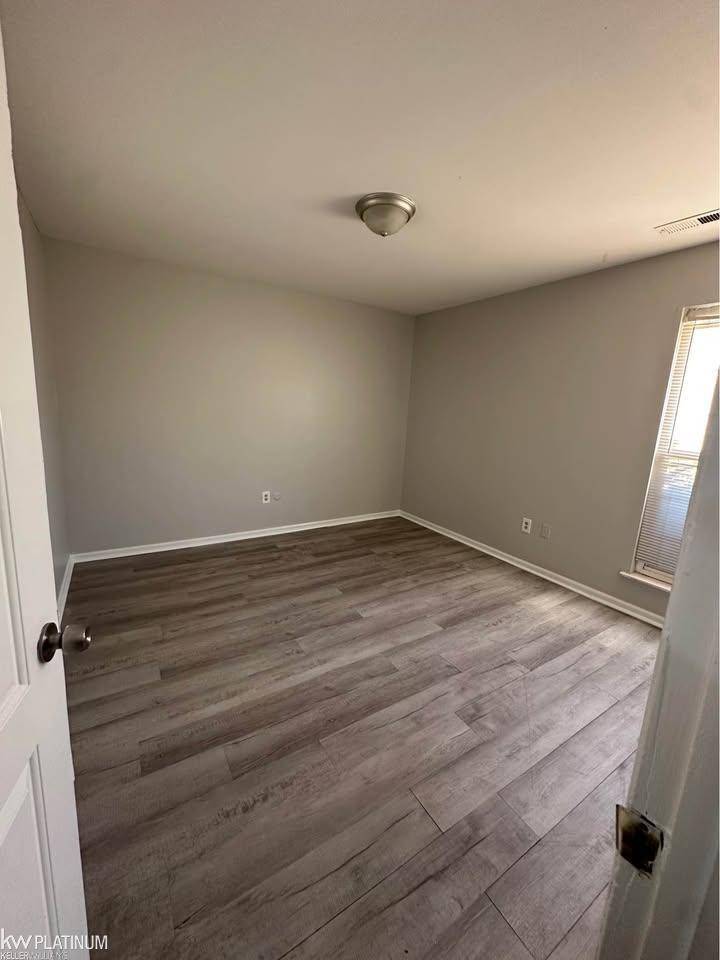 28434 Raleigh DR, Chesterfield Twp, MI 48051
