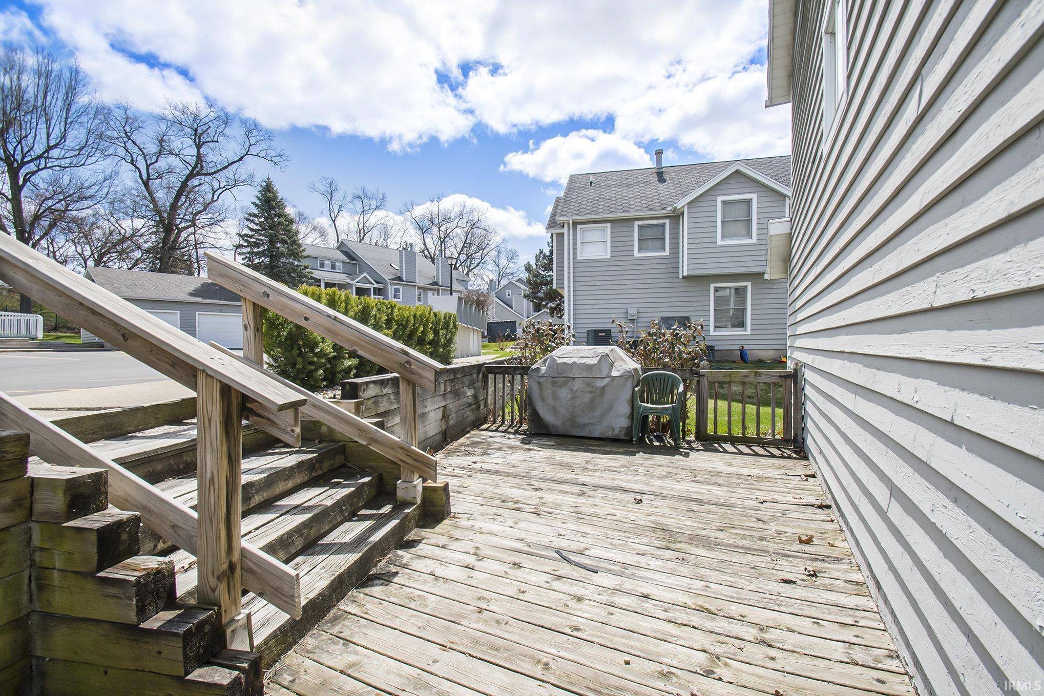 1503 N Oakhill DR #D-1, South Bend, IN 46637-5676