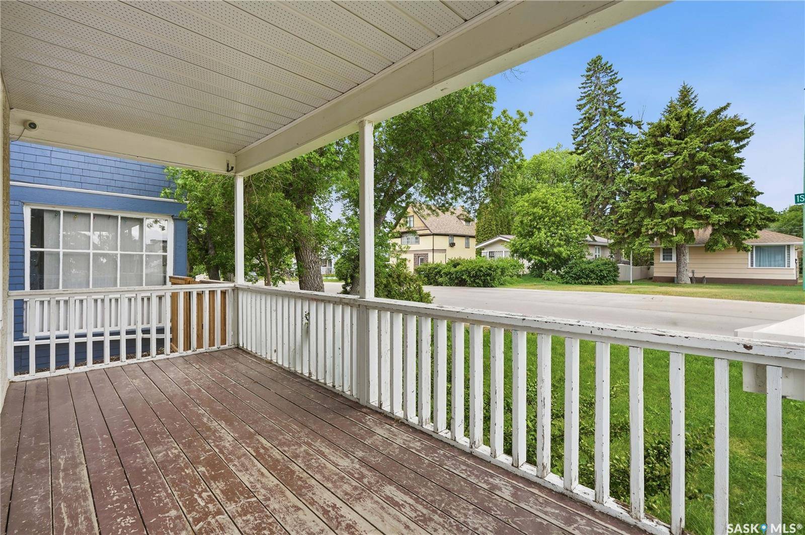 1191 1st AVENUE NE, Moose Jaw, SK S6H 1A2