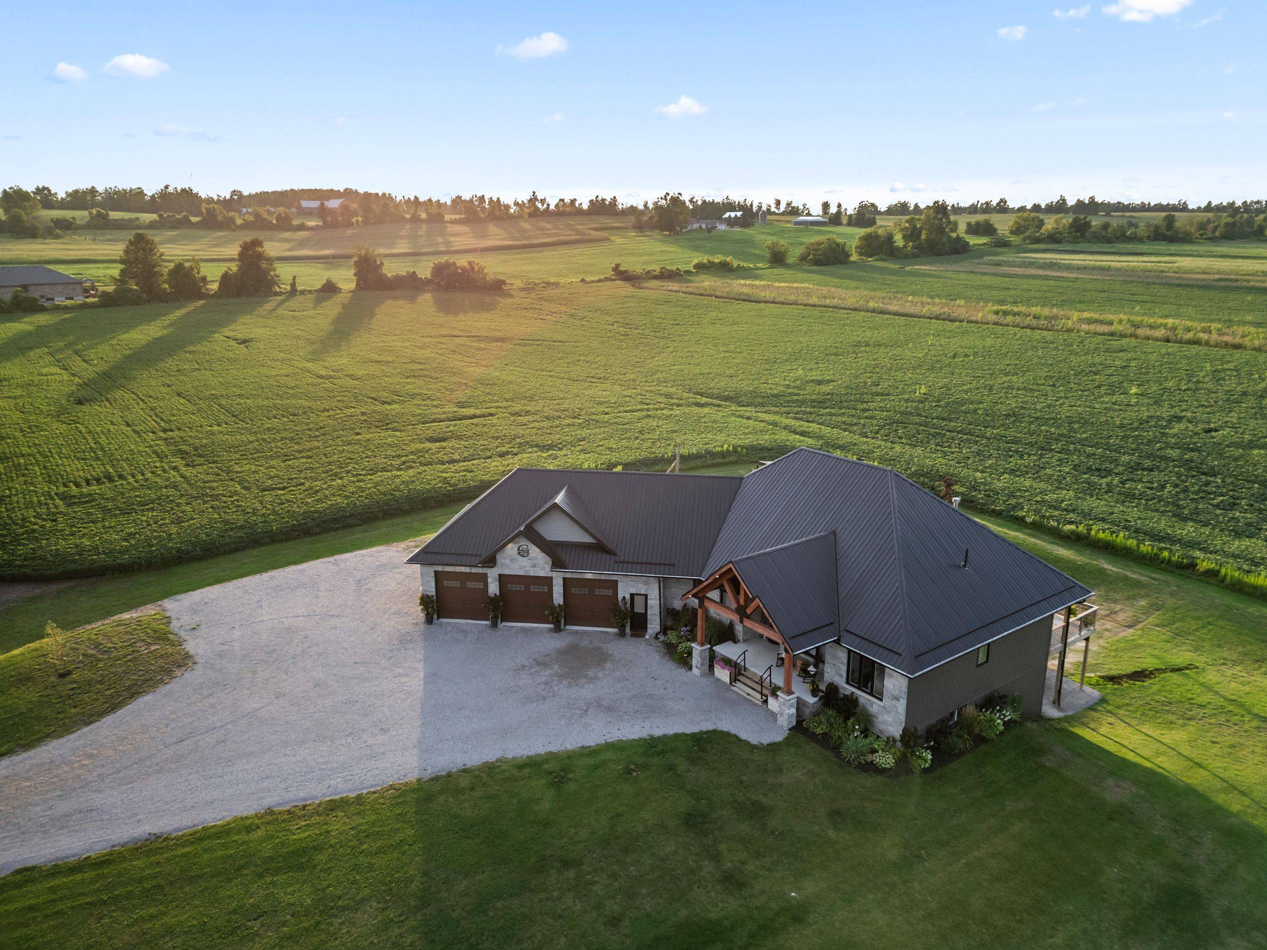 914 Sharpe Line, Cavan Monaghan, ON L0A 1C0