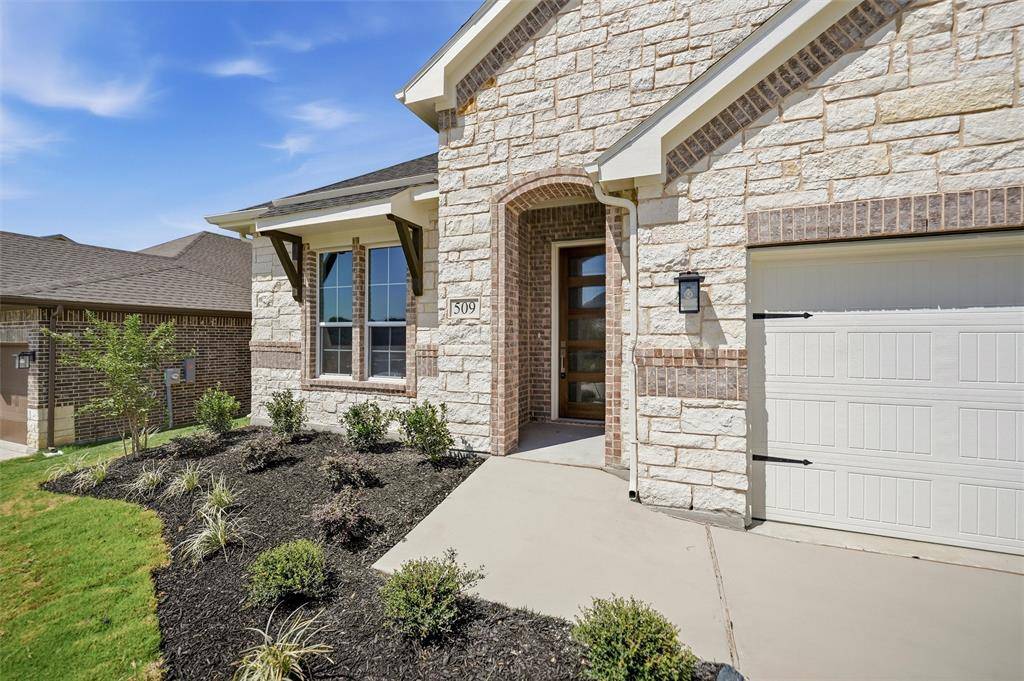 509 Vista Ridge Drive, Weatherford, TX 76087