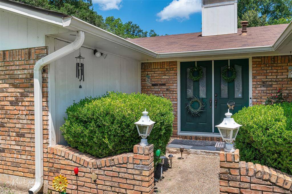 2032 N Kirkwood Drive, Shreveport, LA 71118