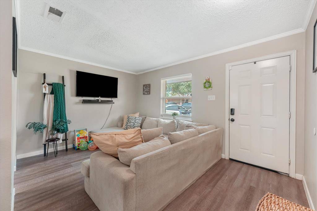 214 E Arkansas Street, Sherman, TX 75090