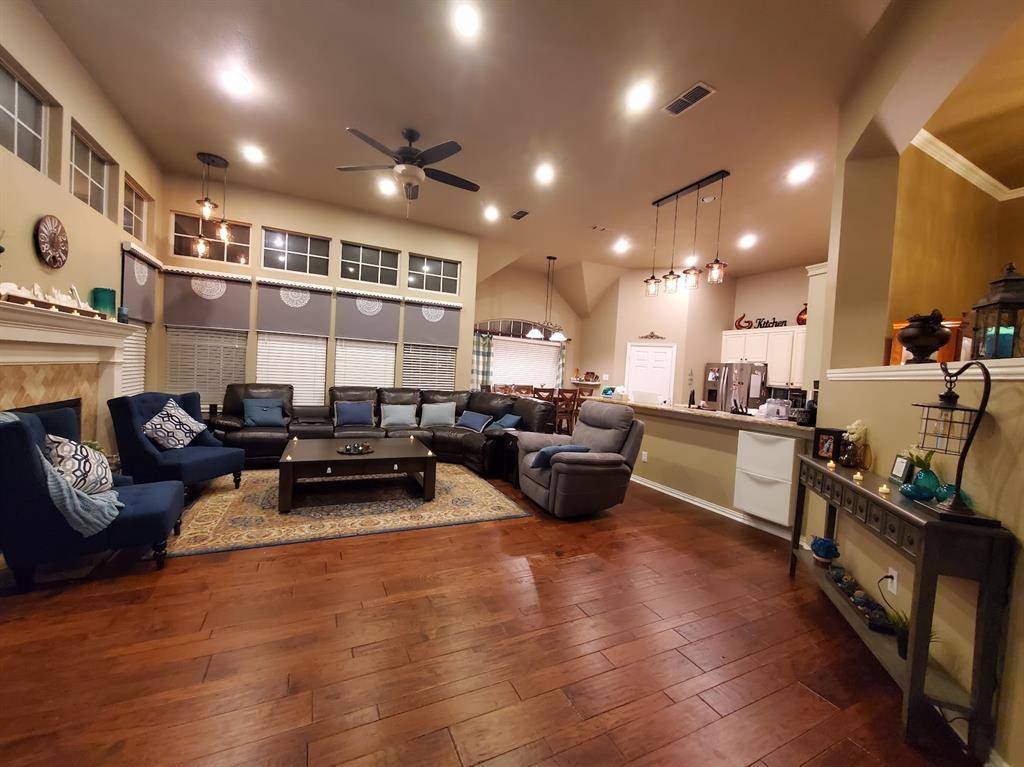 3300 Glenmoor Drive, Flower Mound, TX 75022