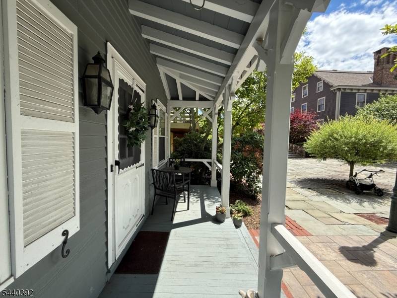 5 Murray Hill Sq, New Providence Boro, NJ 07974