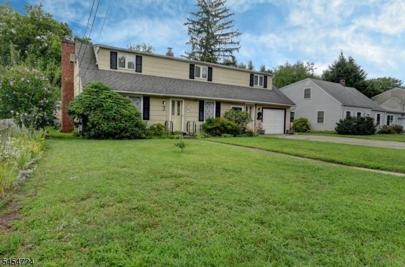 3 Village Rd, Pequannock Twp., NJ 07444