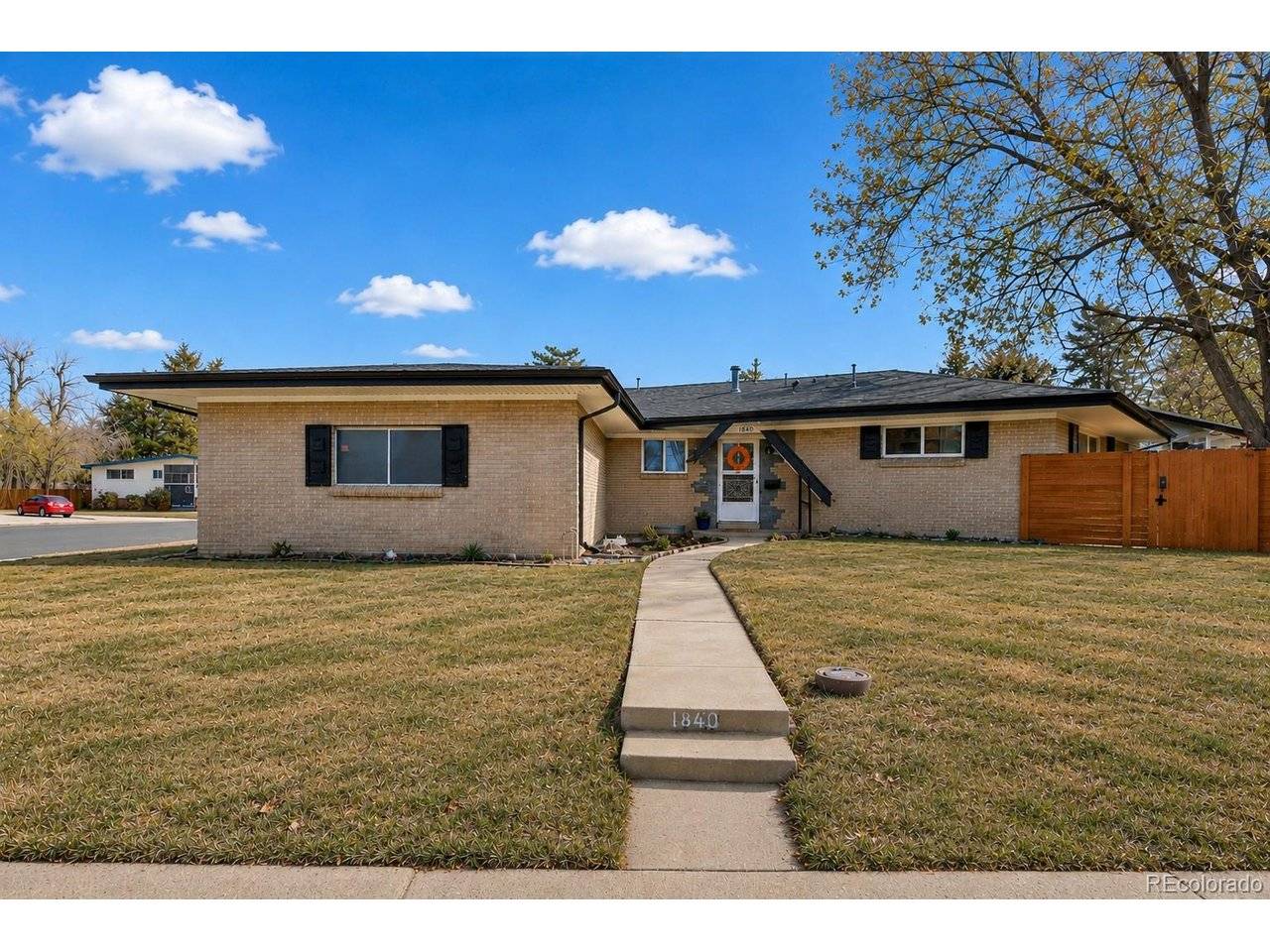 1880 S Monaco, Denver, CO 80224