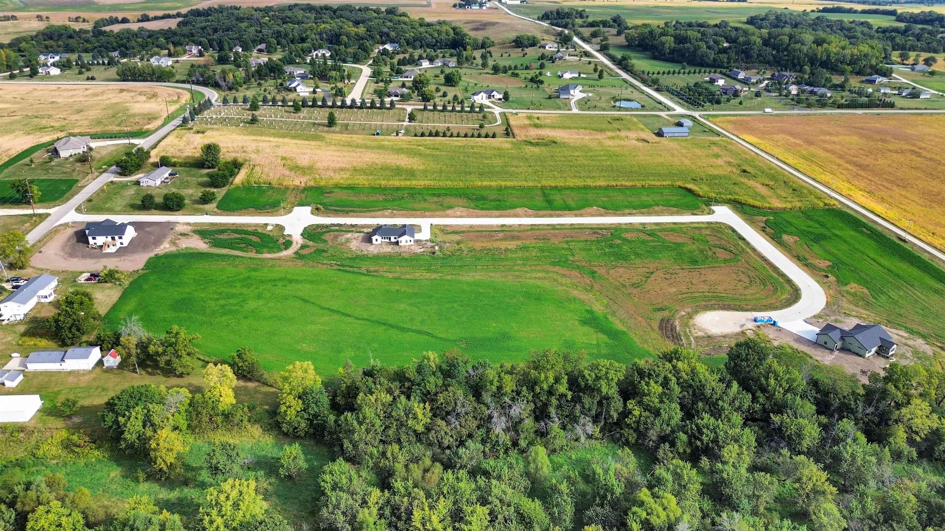 225 Blue Spruce DR, New Hartford, IA 50660