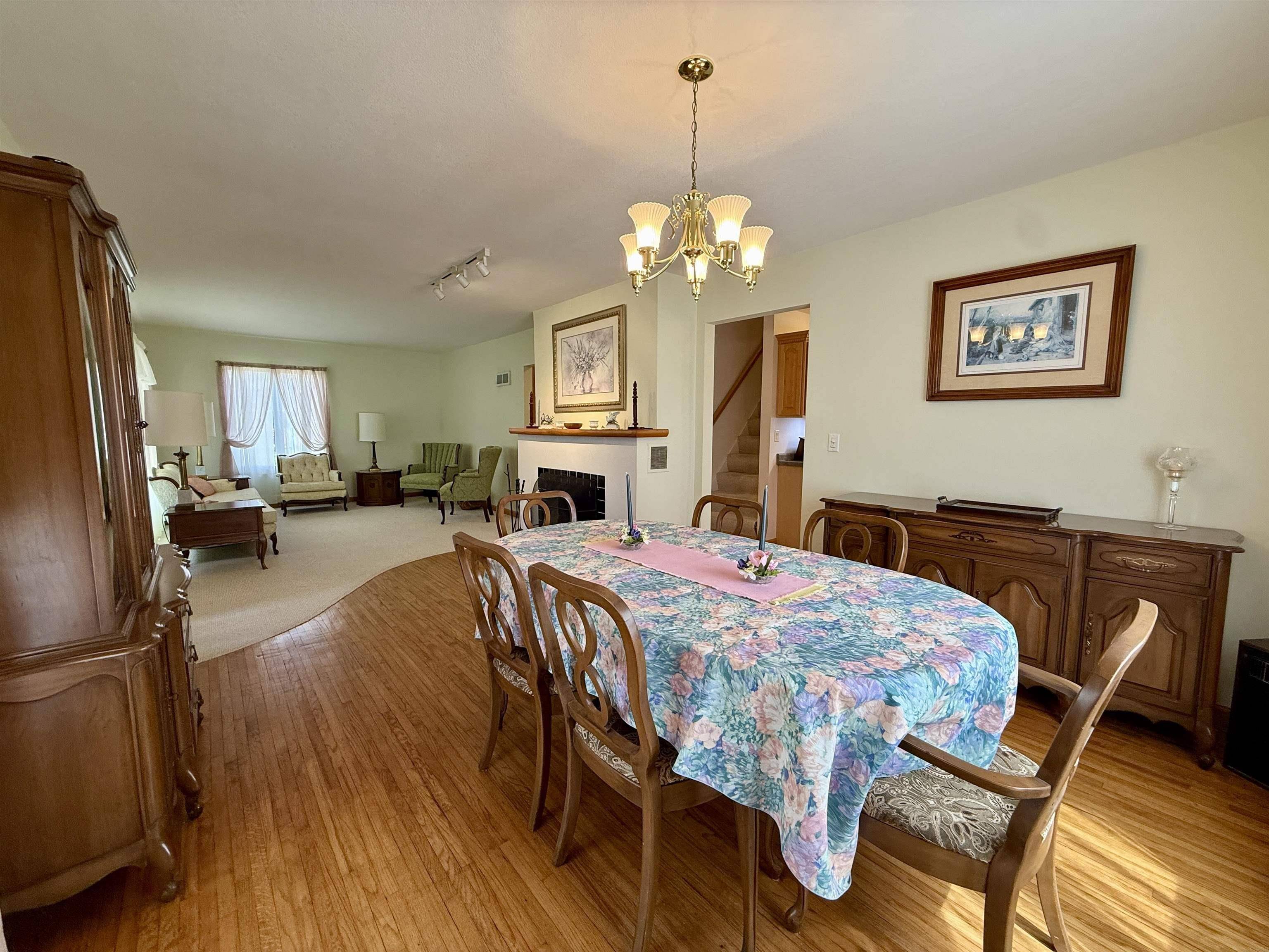 902 Blackhawk ST, Reinbeck, IA 50669