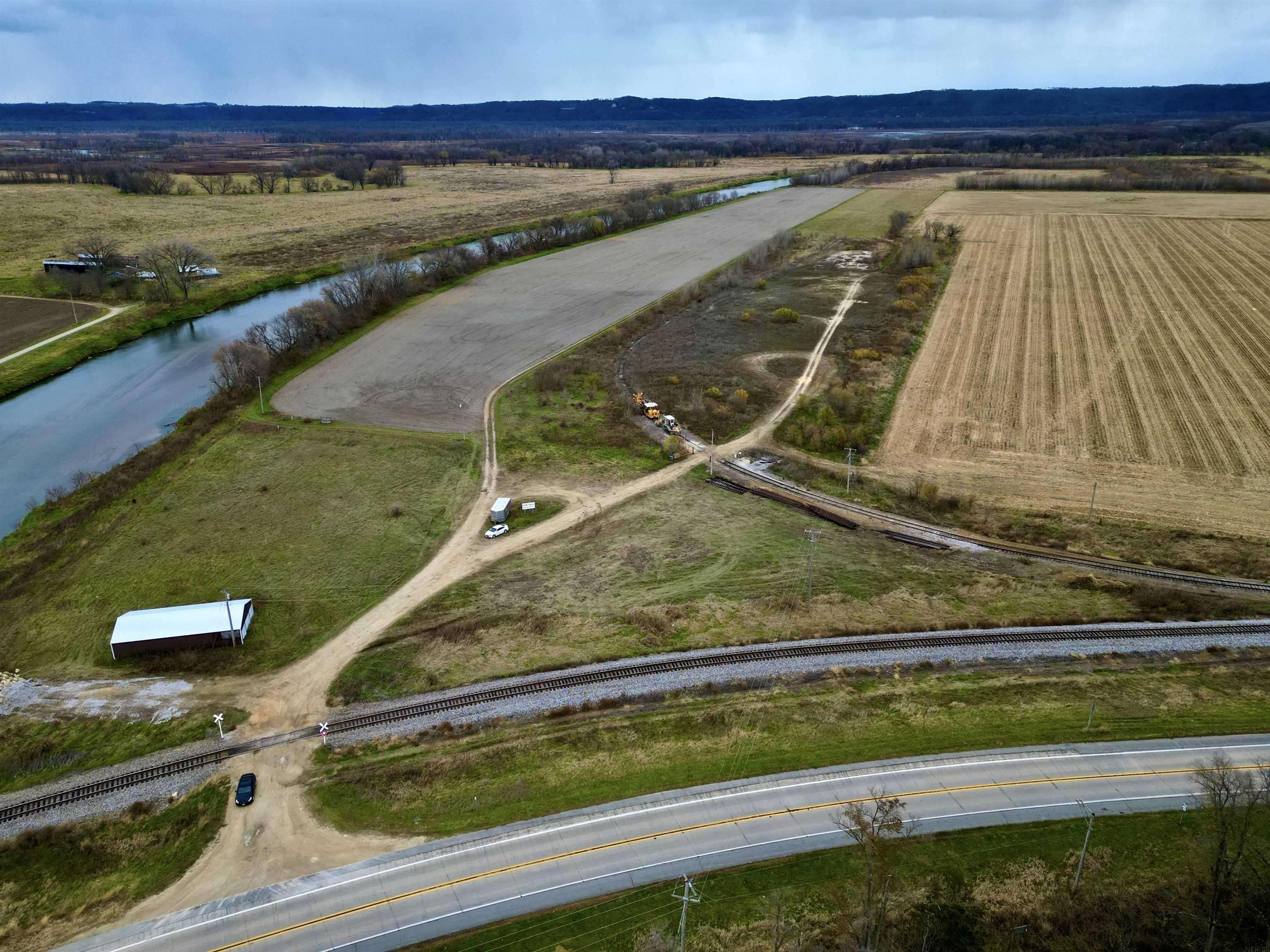 2817 26 HWY, New Albin, IA 52160