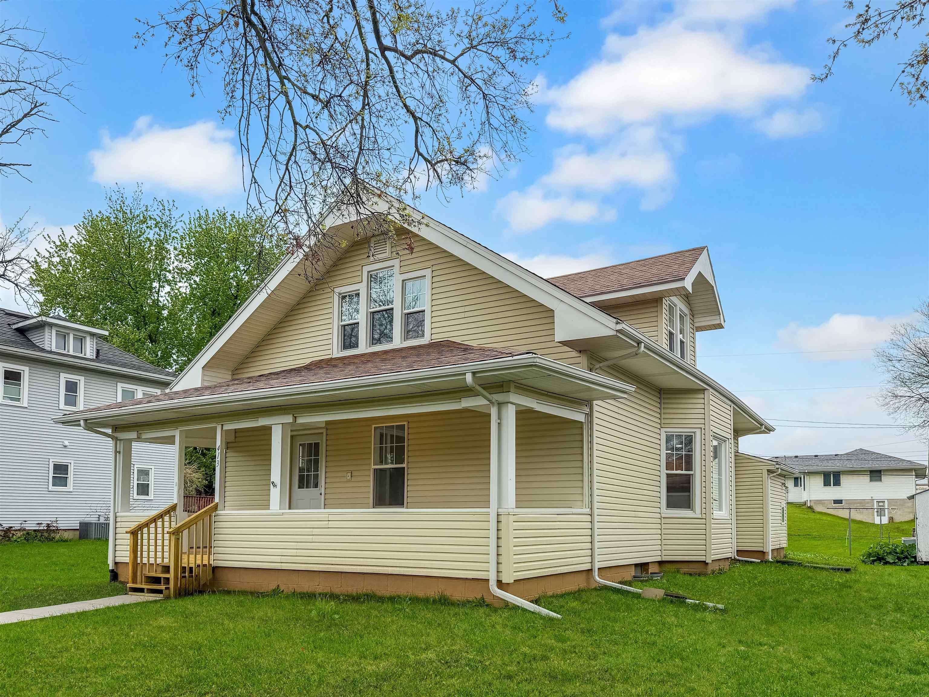 413 4th ST, Gladbrook, IA 50635