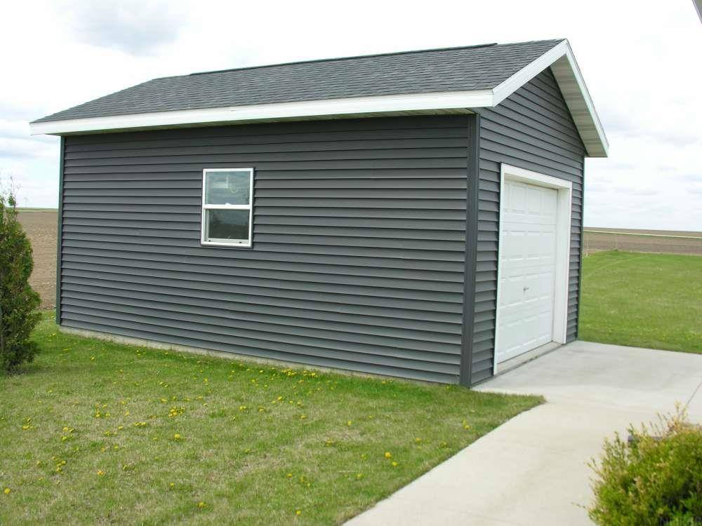 530 S Randolph ST, Stacyville, IA 50476