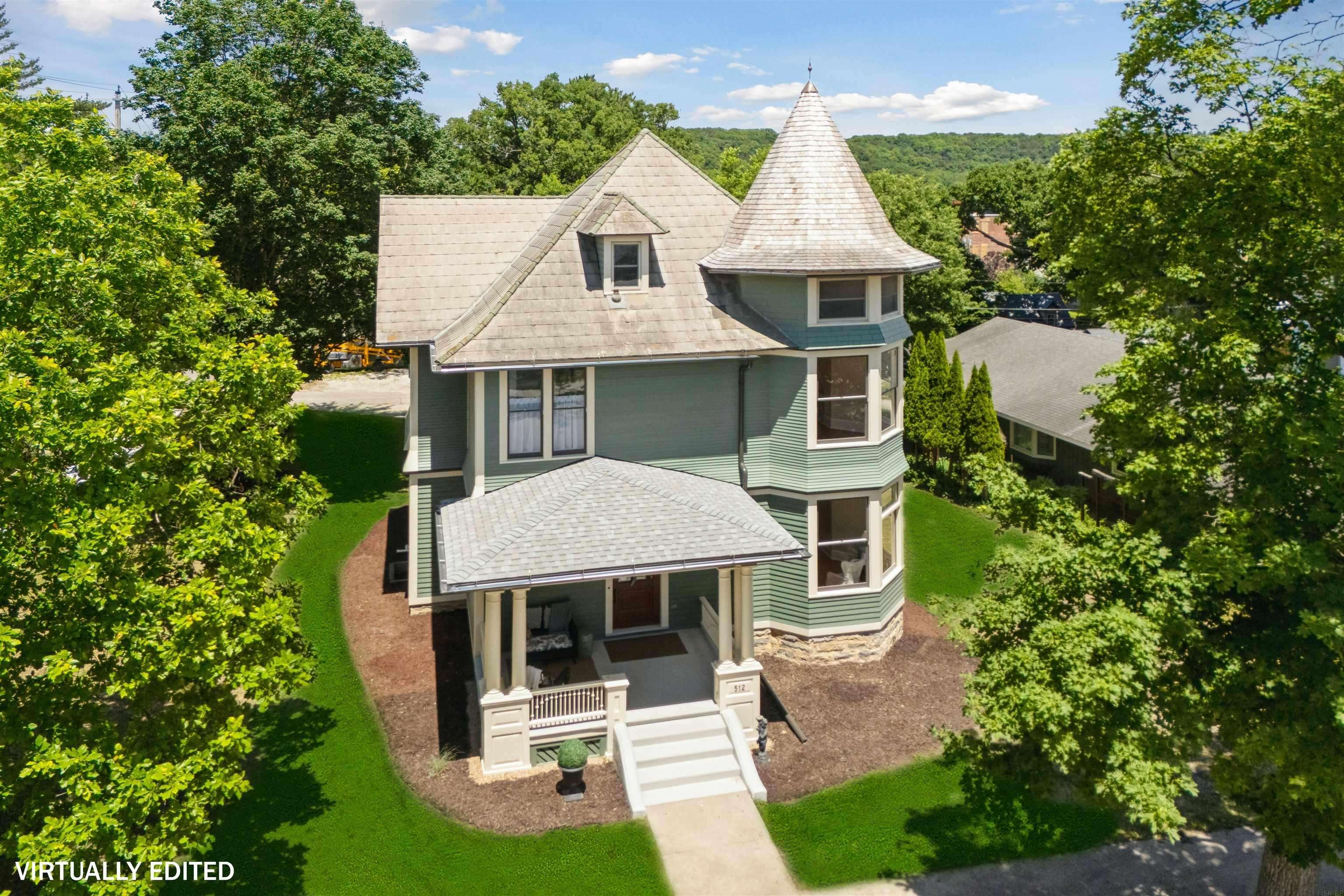 512 W Broadway ST, Decorah, IA 52101